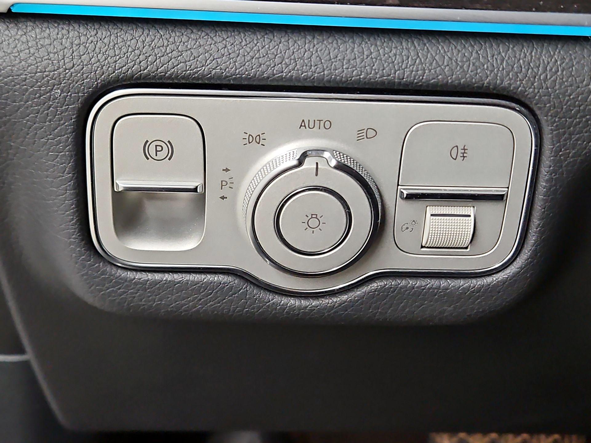 Thumbnail: 2020 Mercedes-Benz GLE - 13