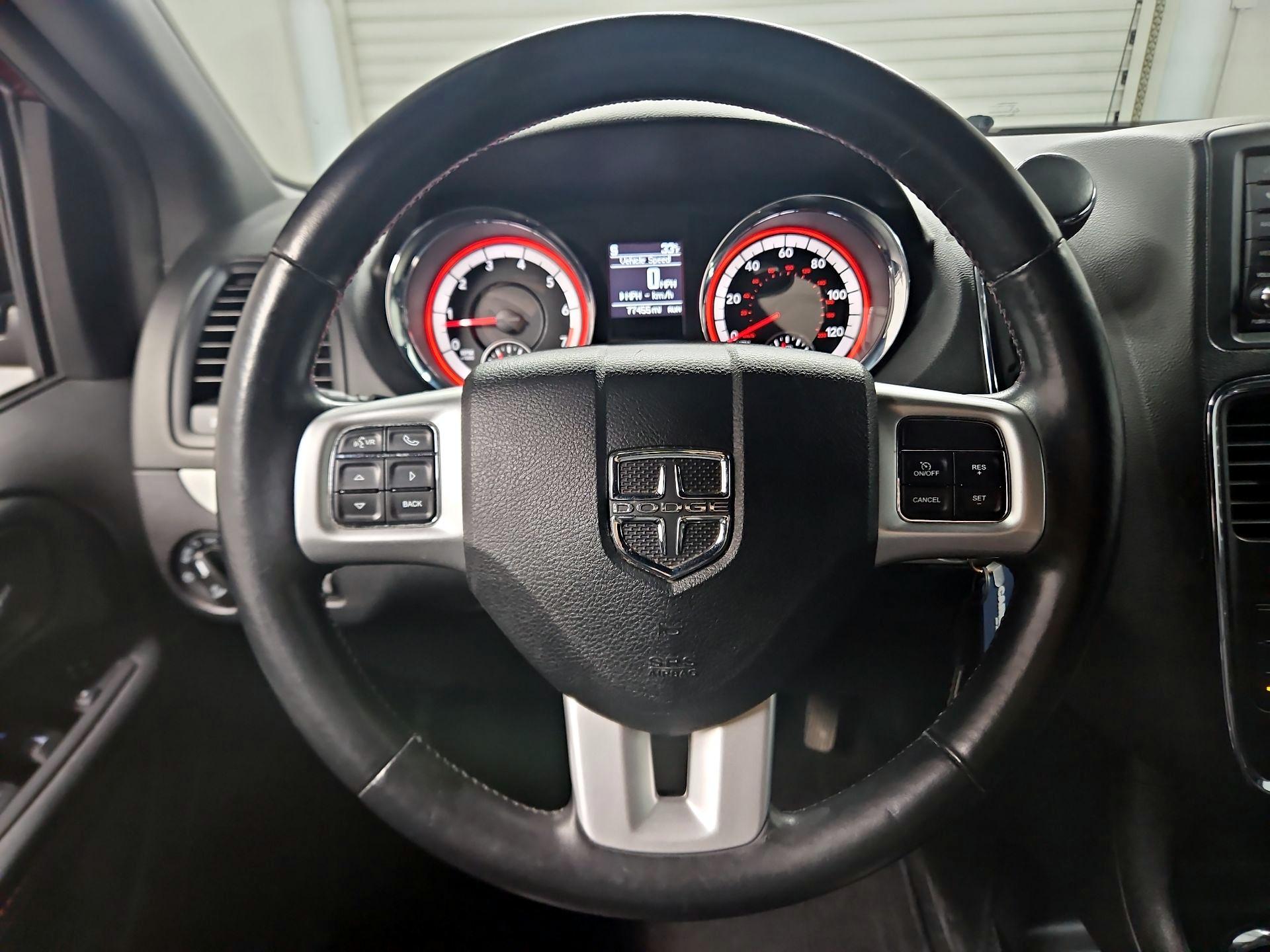 Thumbnail: 2019 Dodge Grand Caravan - 10