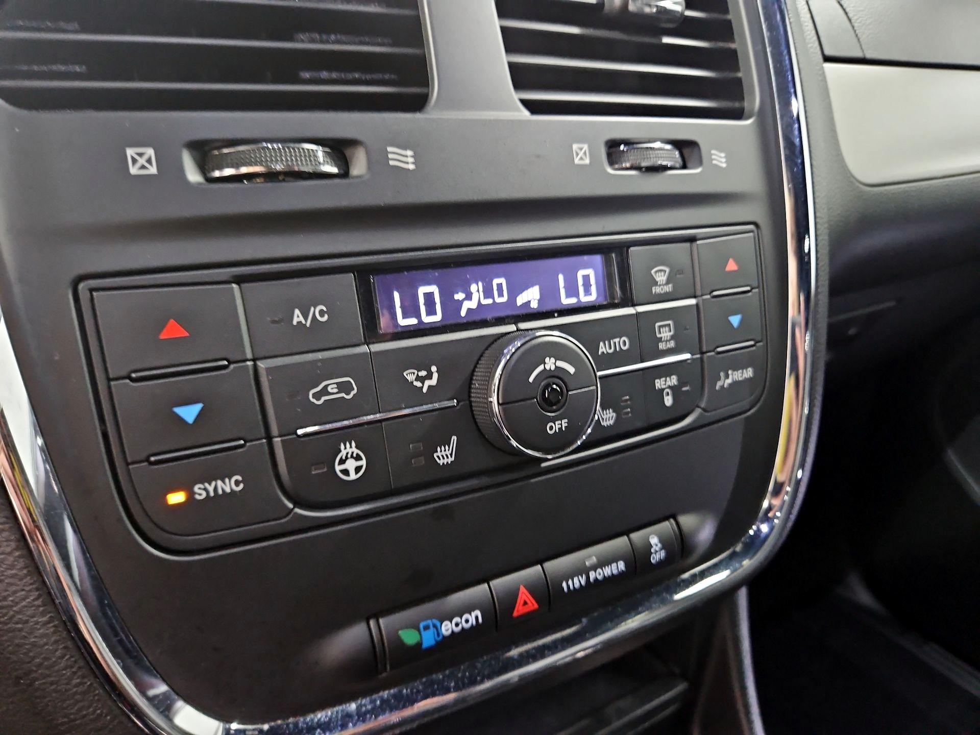 Thumbnail: 2019 Dodge Grand Caravan - 16