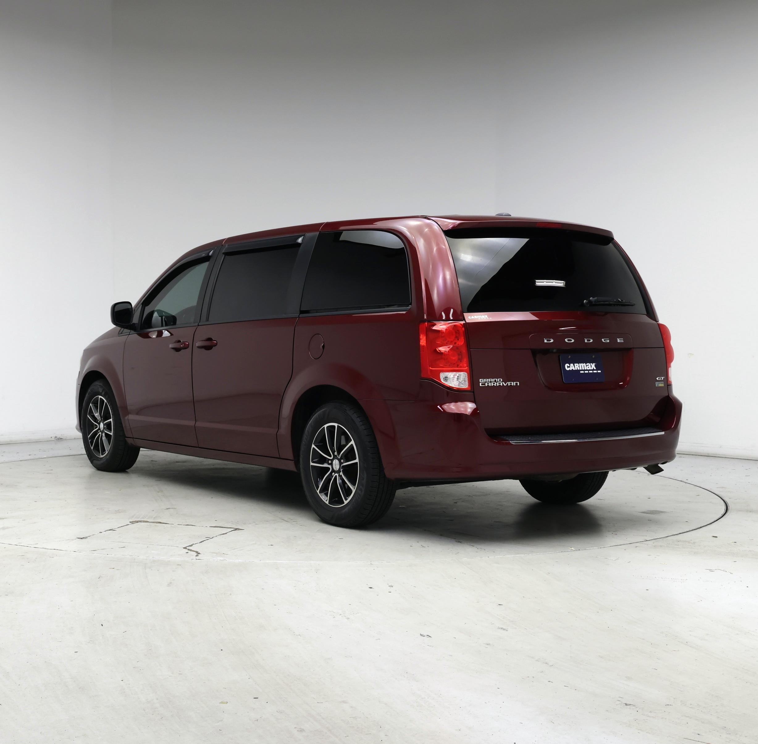 Thumbnail: 2019 Dodge Grand Caravan - 2