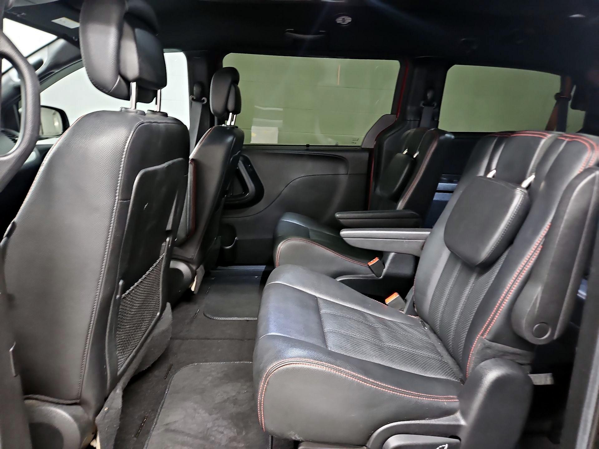 Thumbnail: 2019 Dodge Grand Caravan - 19