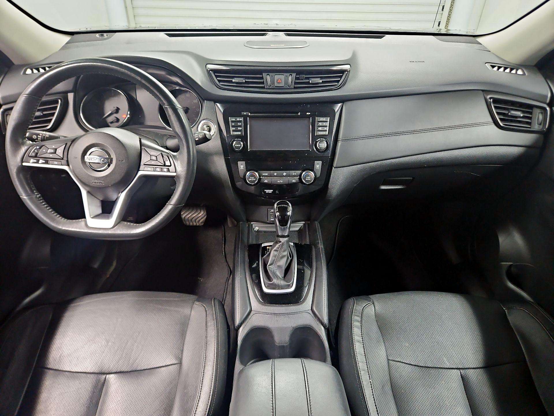 Thumbnail: 2017 Nissan Rogue - 9