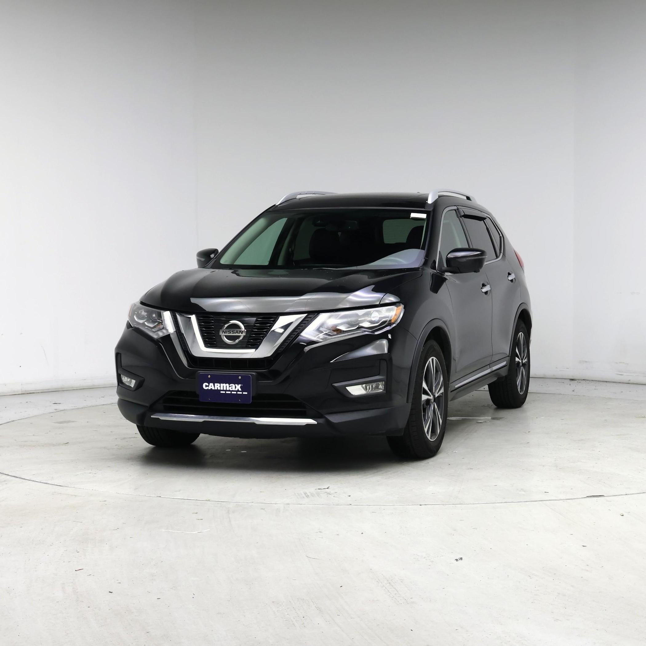 Thumbnail: 2017 Nissan Rogue - 4