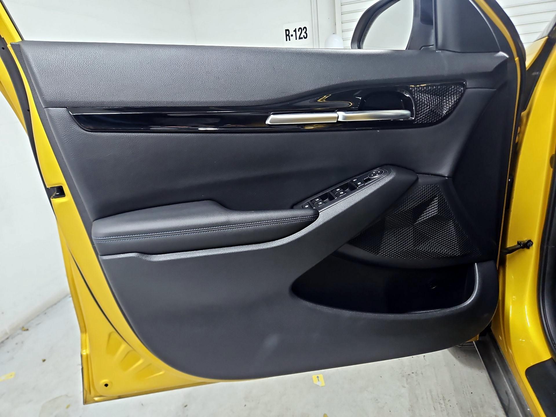 Thumbnail: 2021 Kia Seltos - 12