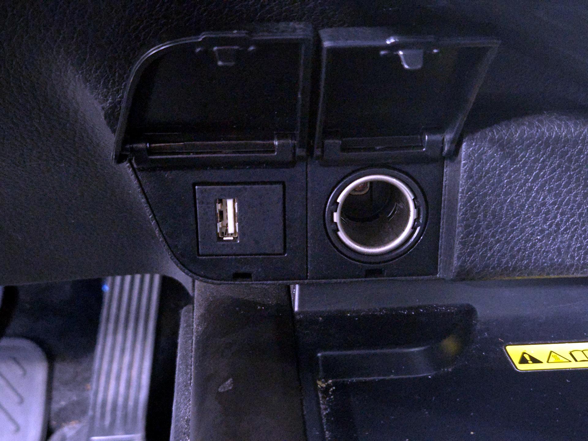 Thumbnail: 2022 Toyota Camry - 18