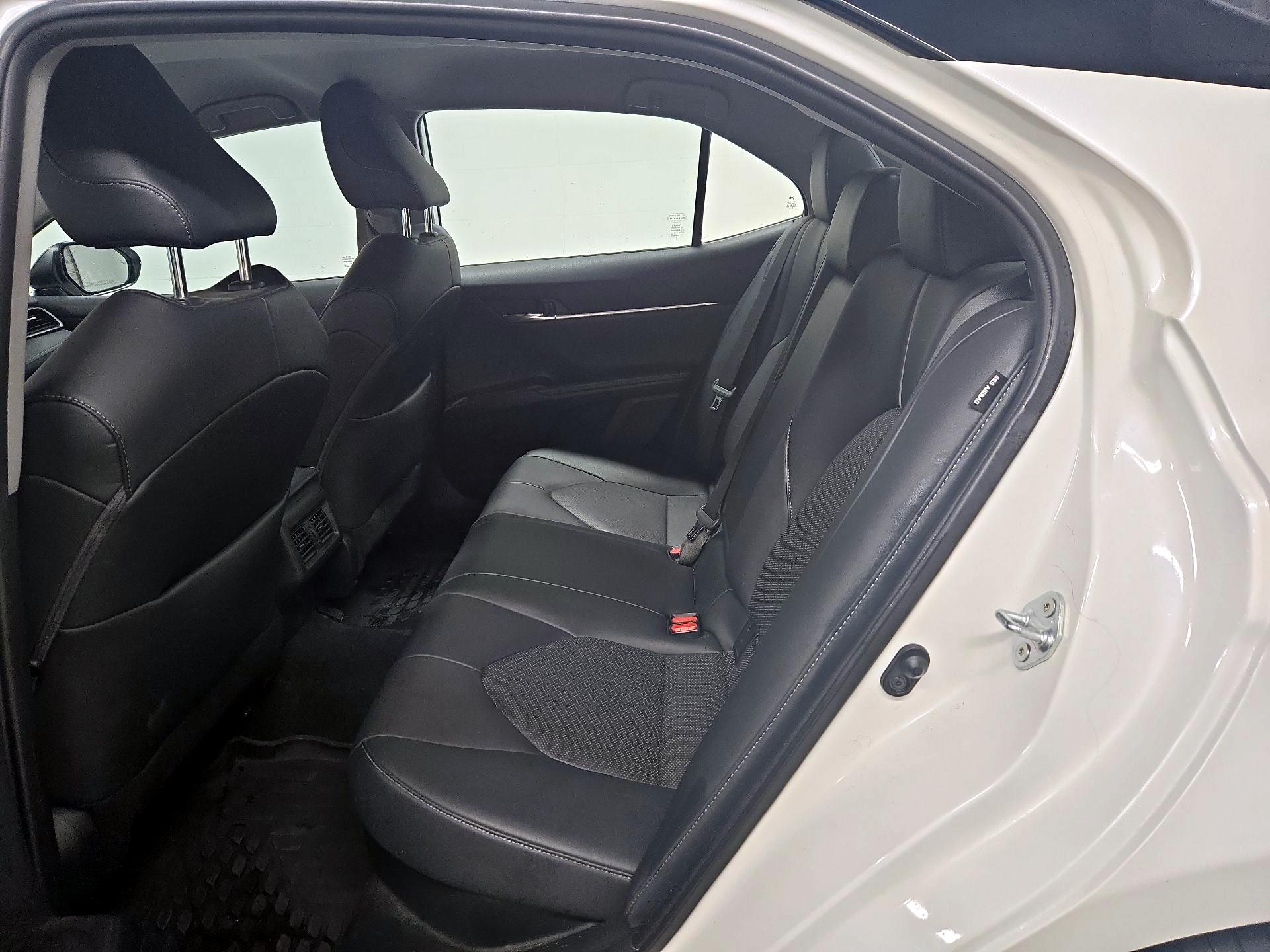 Thumbnail: 2022 Toyota Camry - 19