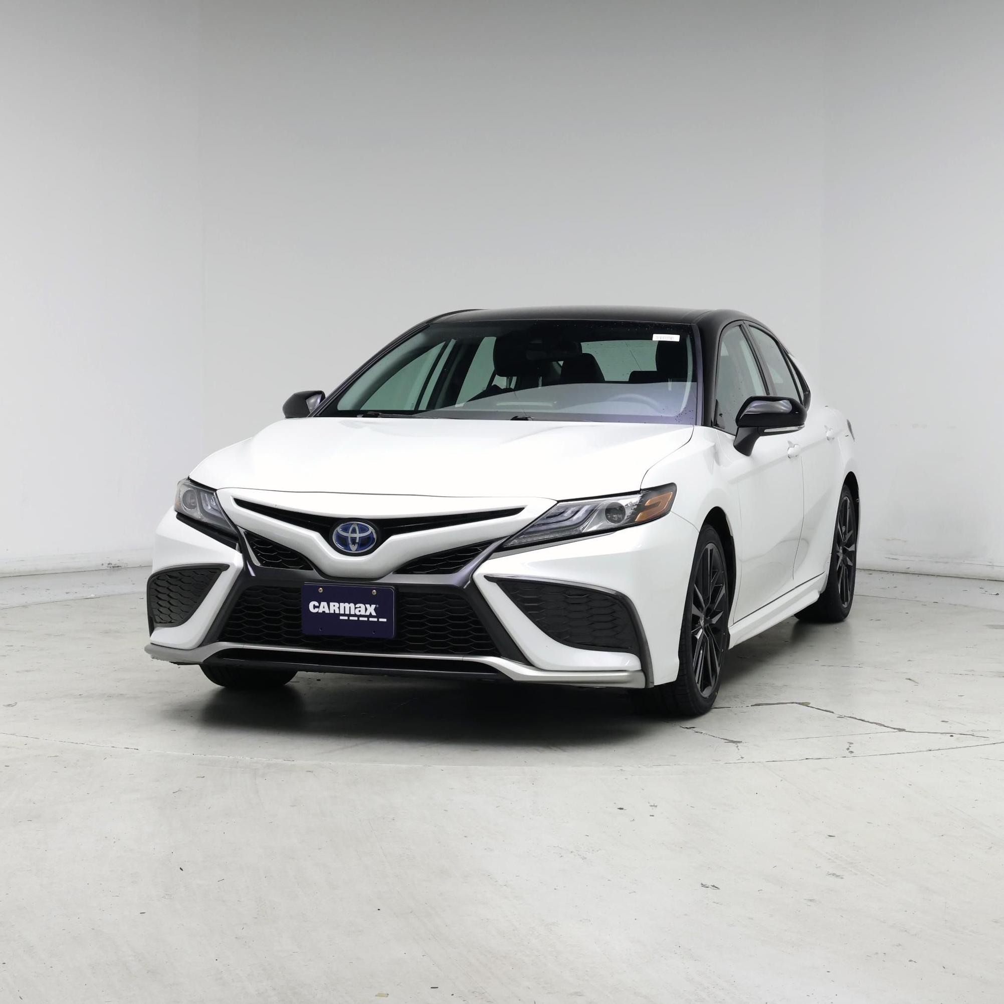 Thumbnail: 2022 Toyota Camry - 4