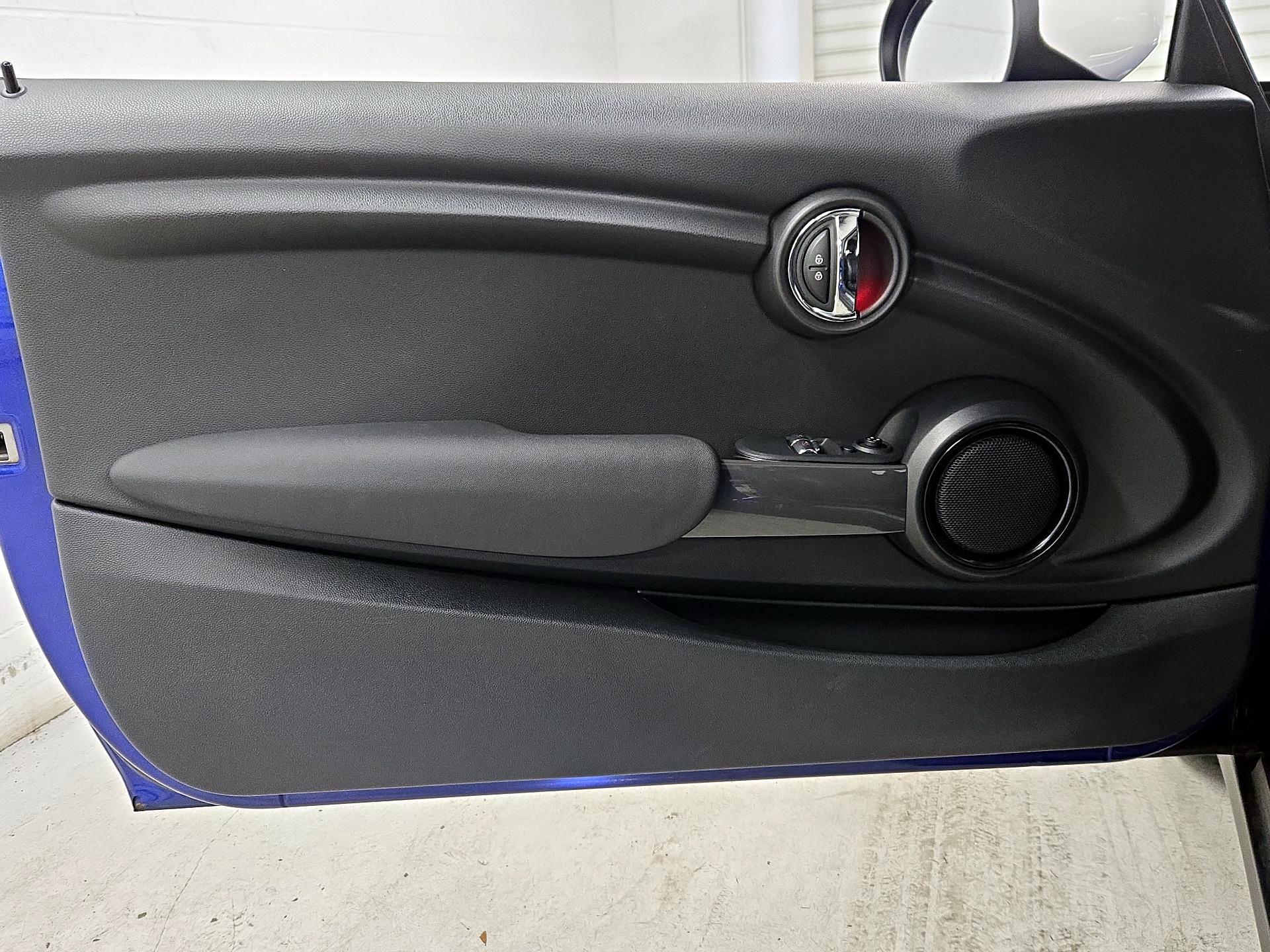 Thumbnail: 2020 MINI Cooper Hardtop - 12