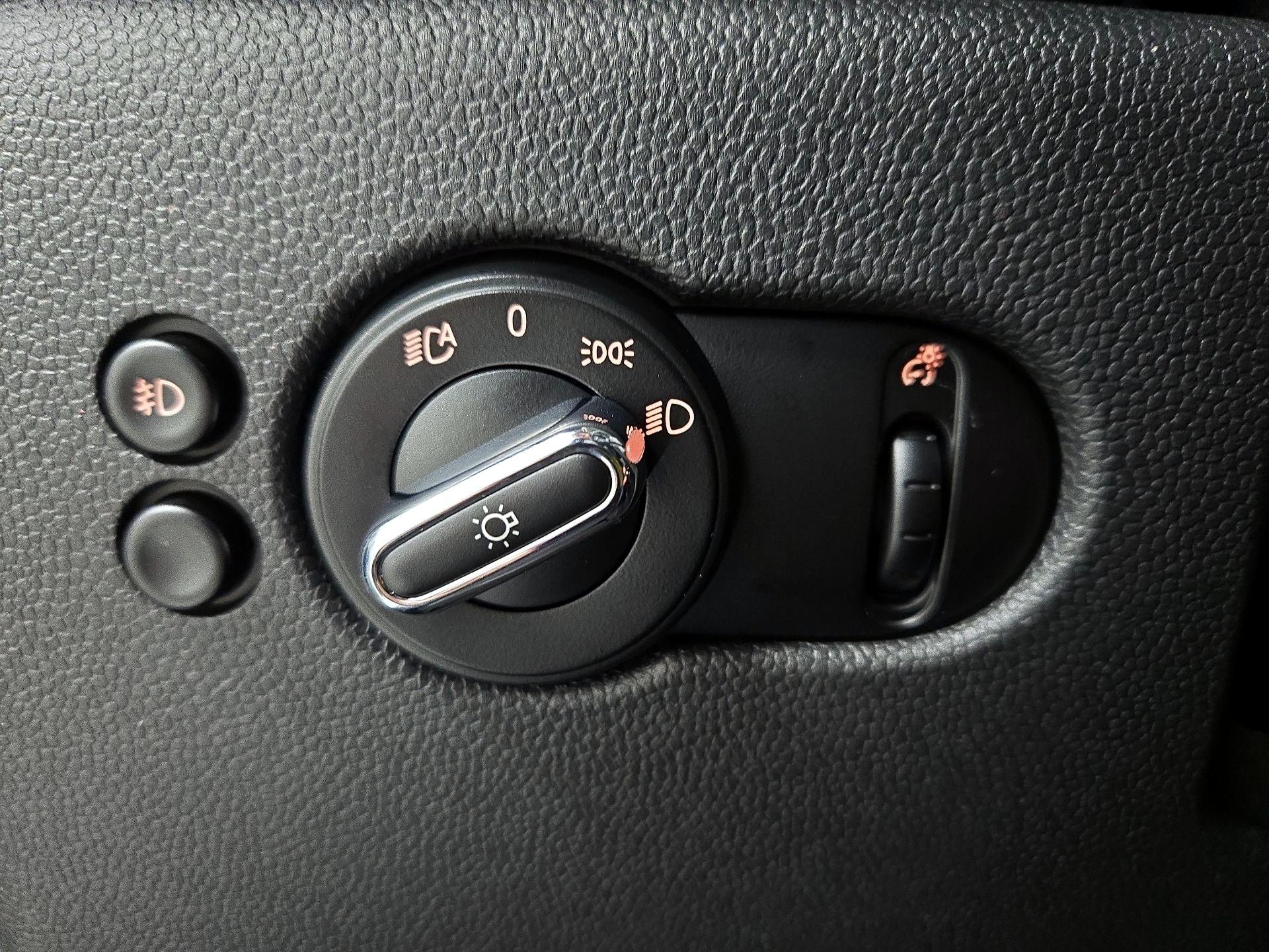 Thumbnail: 2020 MINI Cooper Hardtop - 13