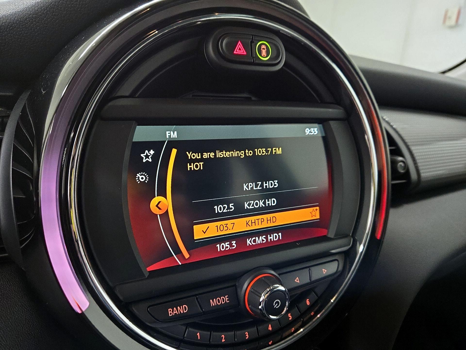 Thumbnail: 2020 MINI Cooper Hardtop - 15