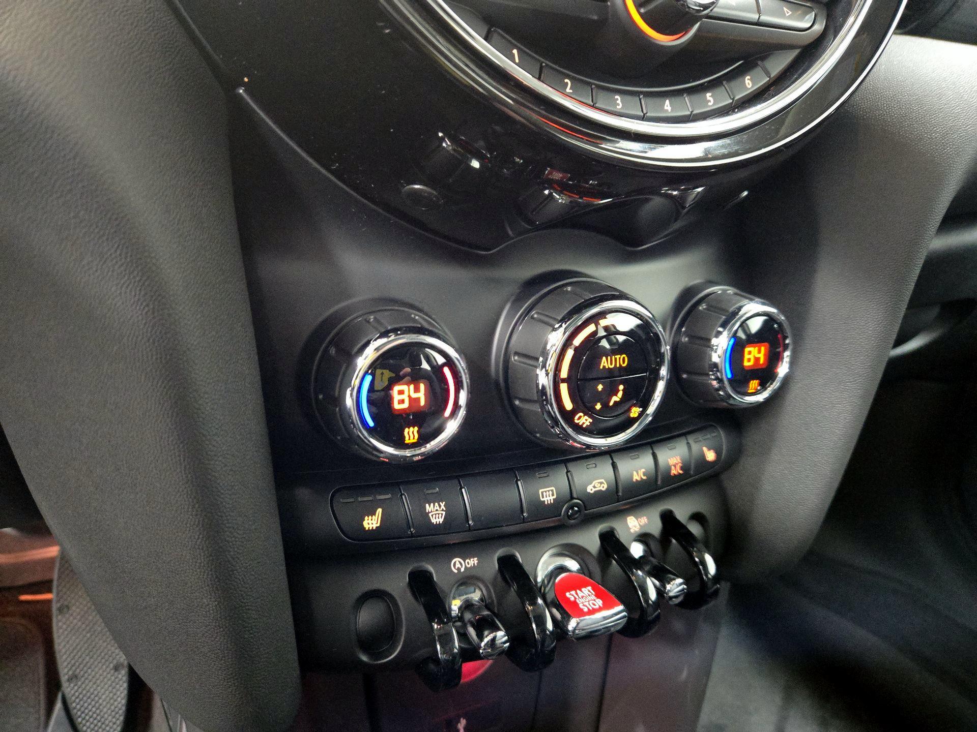 Thumbnail: 2020 MINI Cooper Hardtop - 16