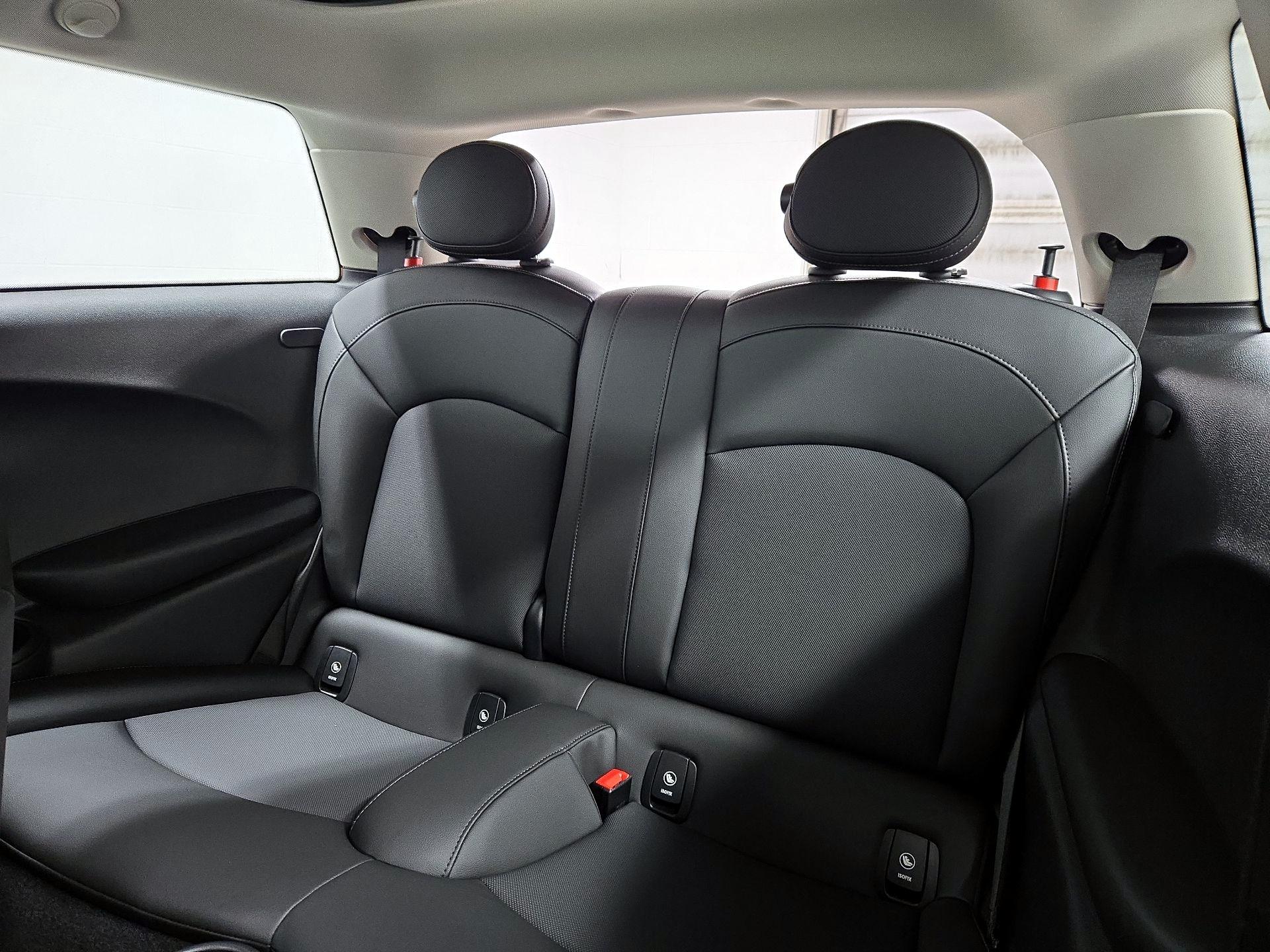 Thumbnail: 2020 MINI Cooper Hardtop - 20