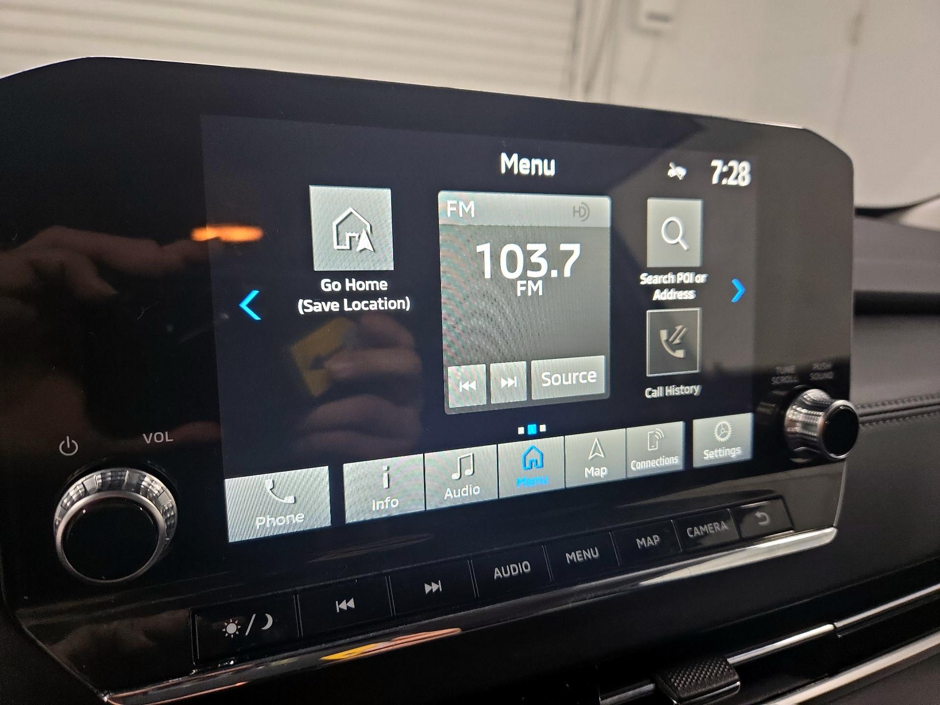 Thumbnail: 2022 Mitsubishi Outlander - 16