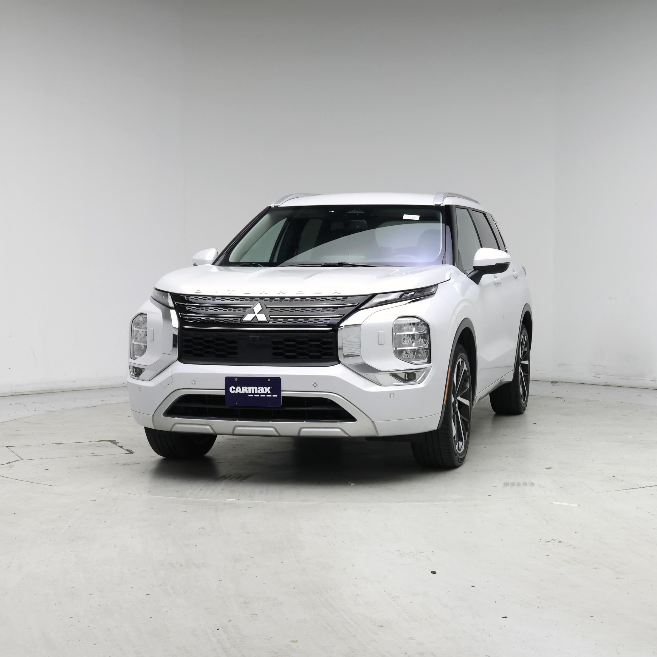 Thumbnail: 2022 Mitsubishi Outlander - 4