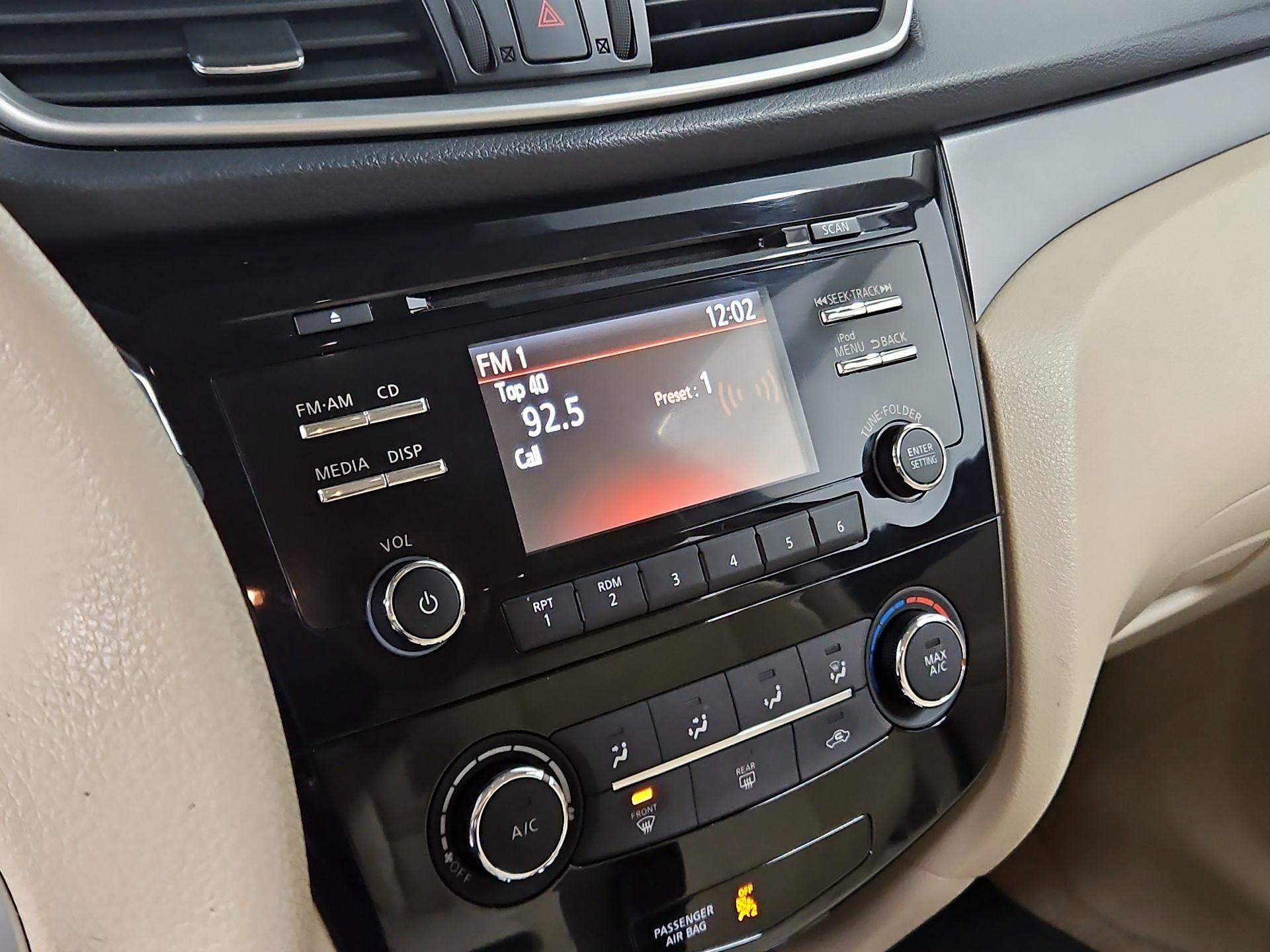 Thumbnail: 2015 Nissan Rogue - 15