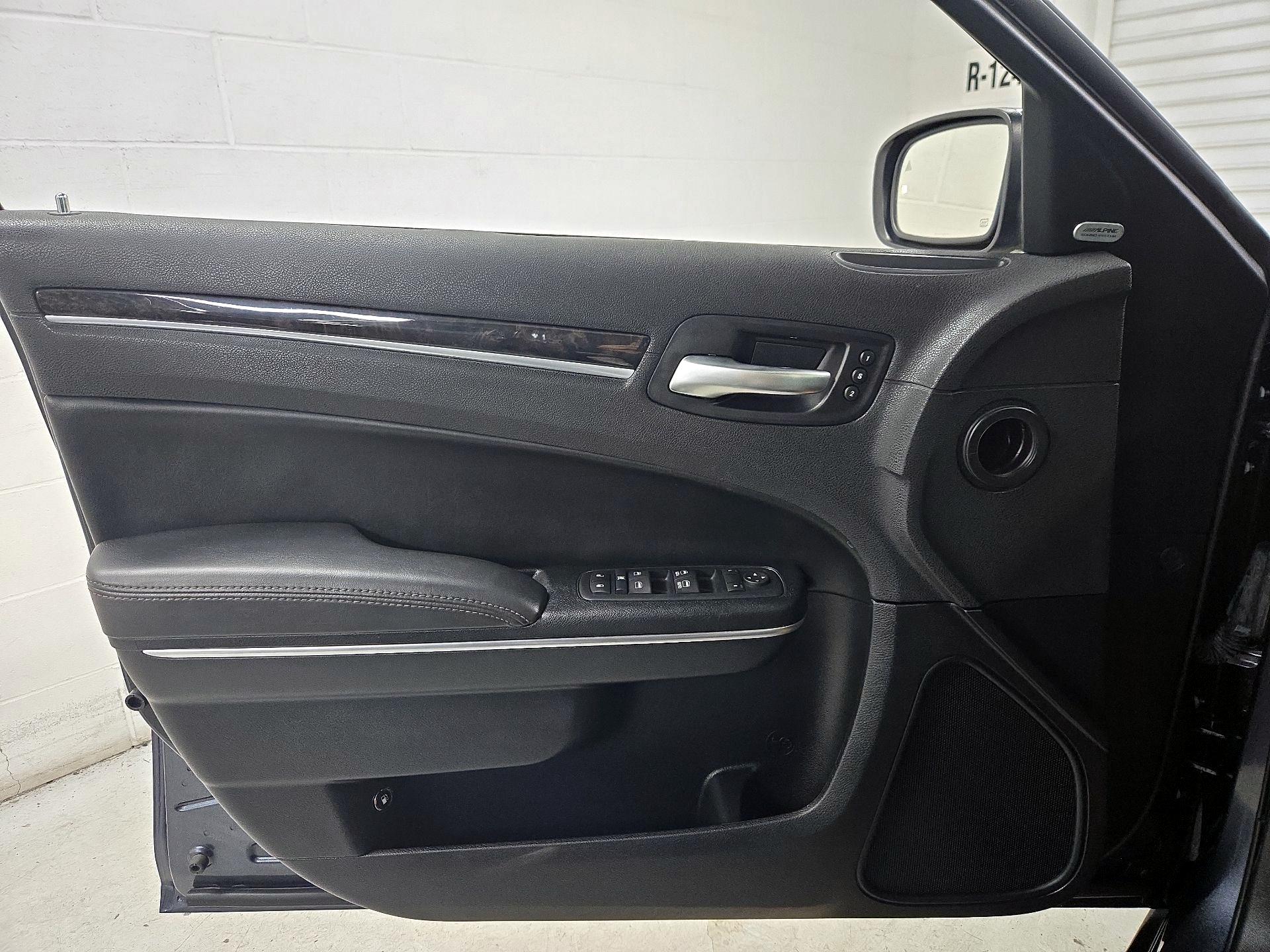 Thumbnail: 2017 Chrysler 300 - 12