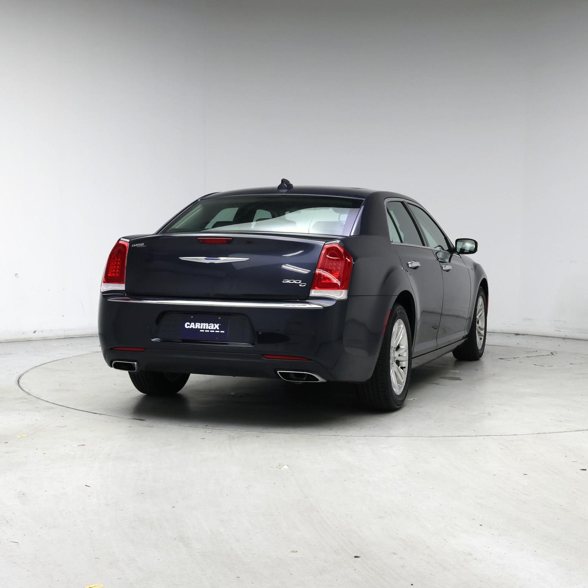 Thumbnail: 2017 Chrysler 300 - 8