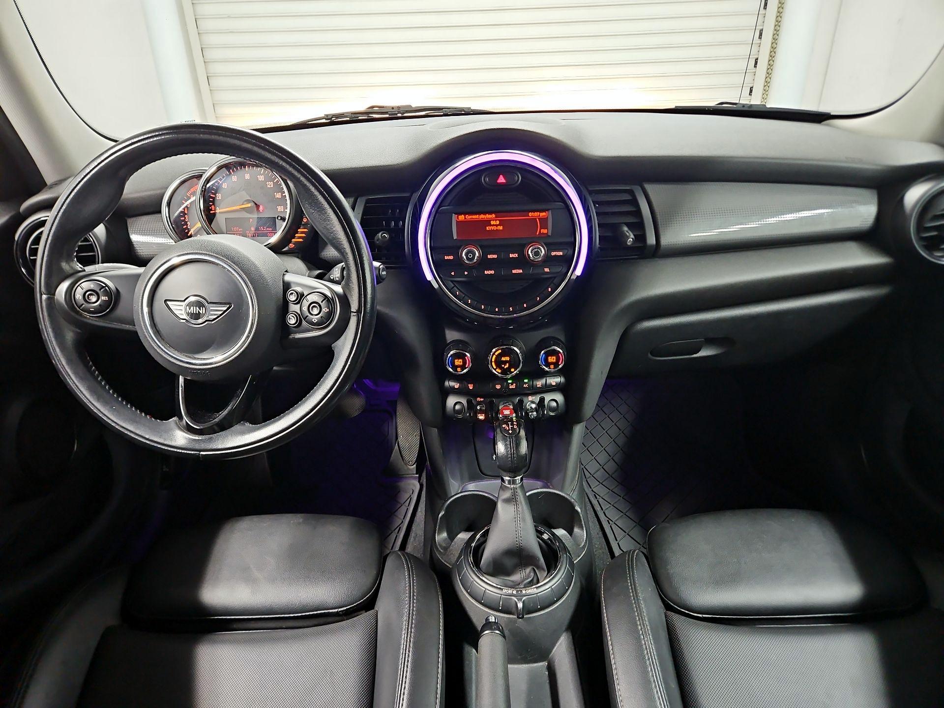 Thumbnail: 2015 MINI Cooper Hardtop - 9