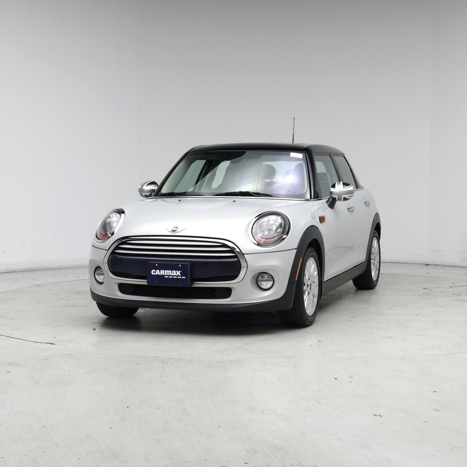 Thumbnail: 2015 MINI Cooper Hardtop - 4