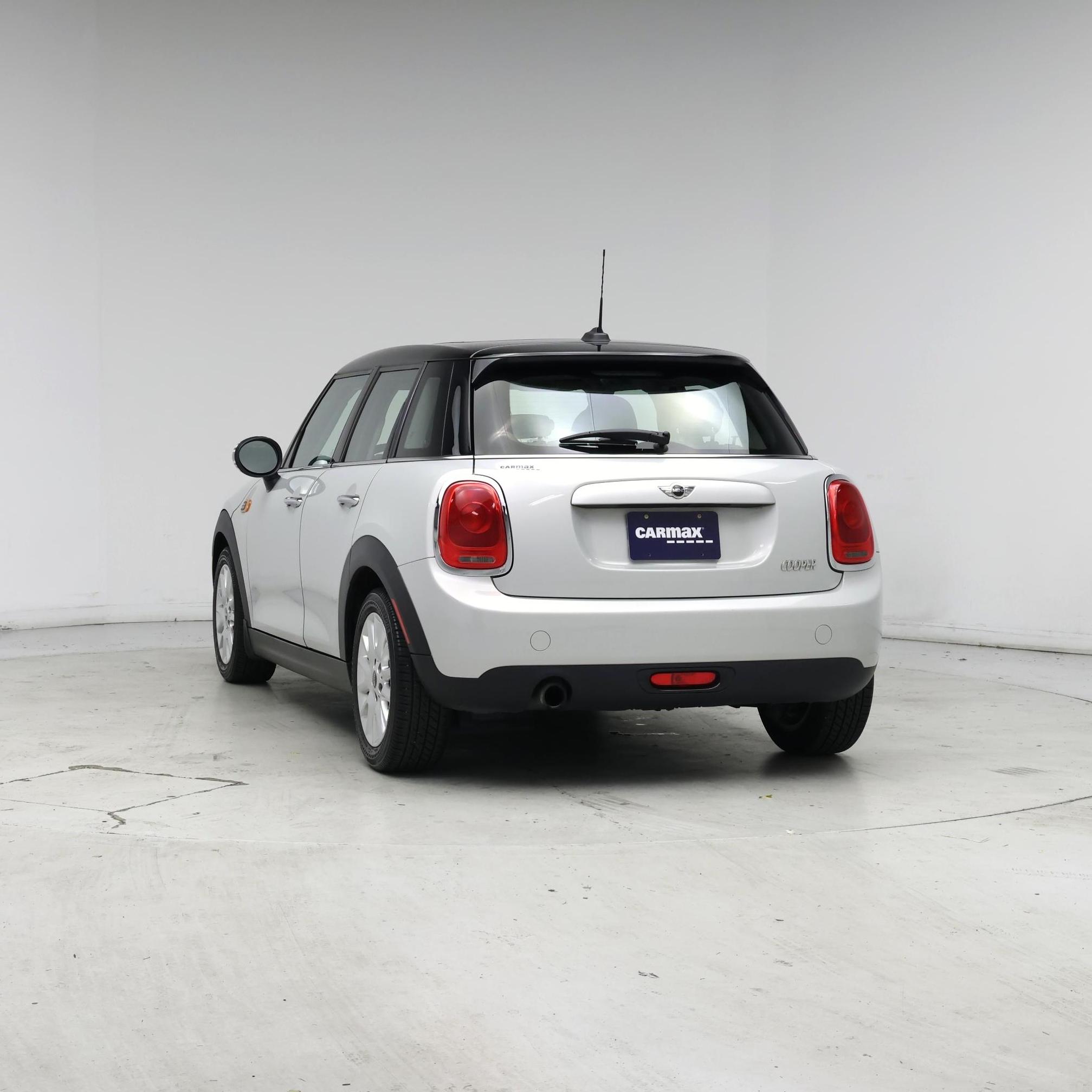 Thumbnail: 2015 MINI Cooper Hardtop - 6