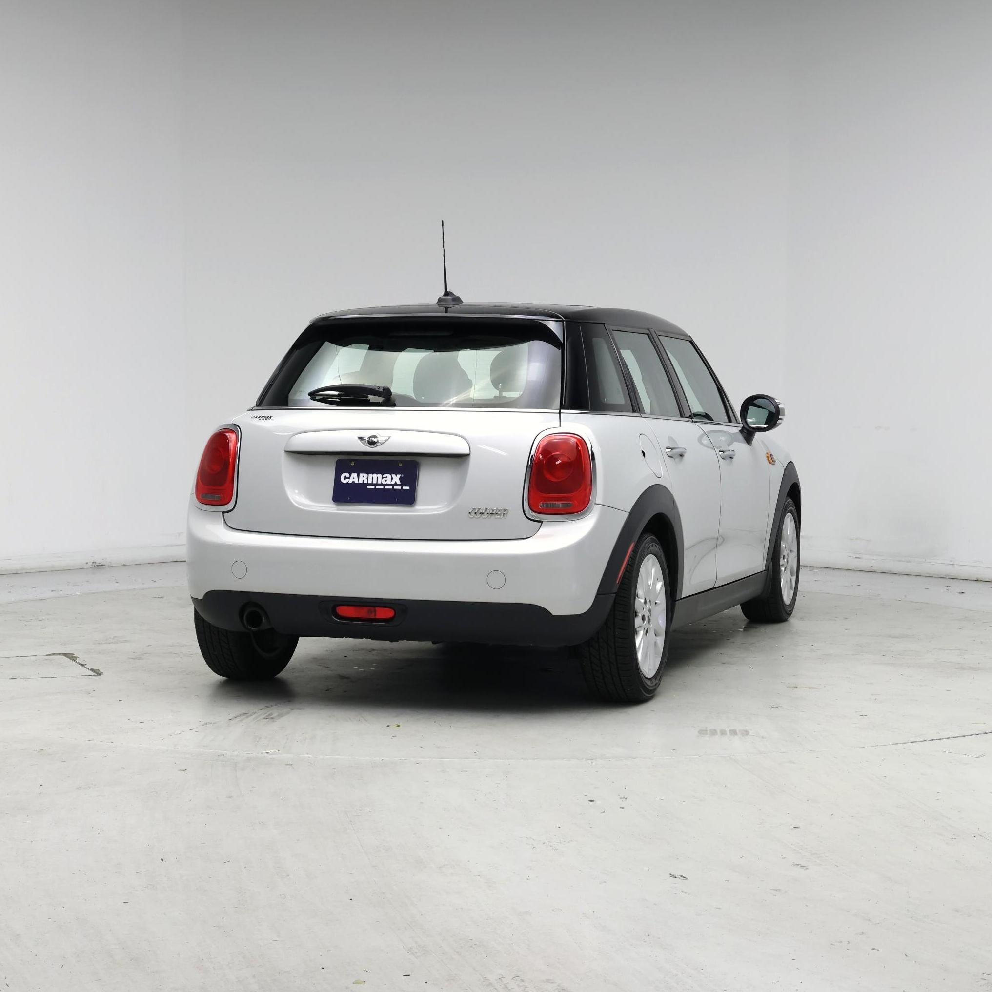 Thumbnail: 2015 MINI Cooper Hardtop - 8