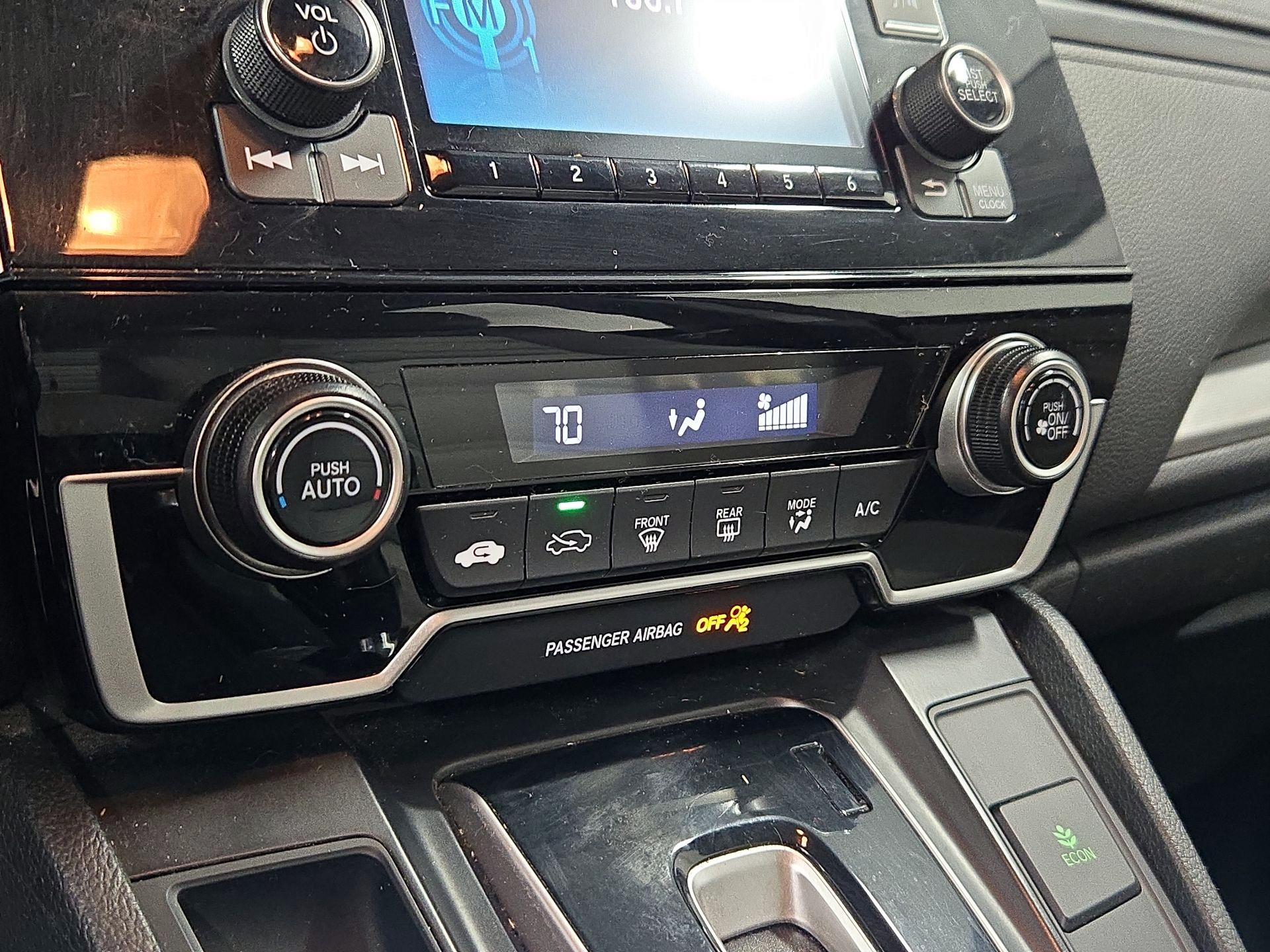 Thumbnail: 2019 Honda CR-V - 16