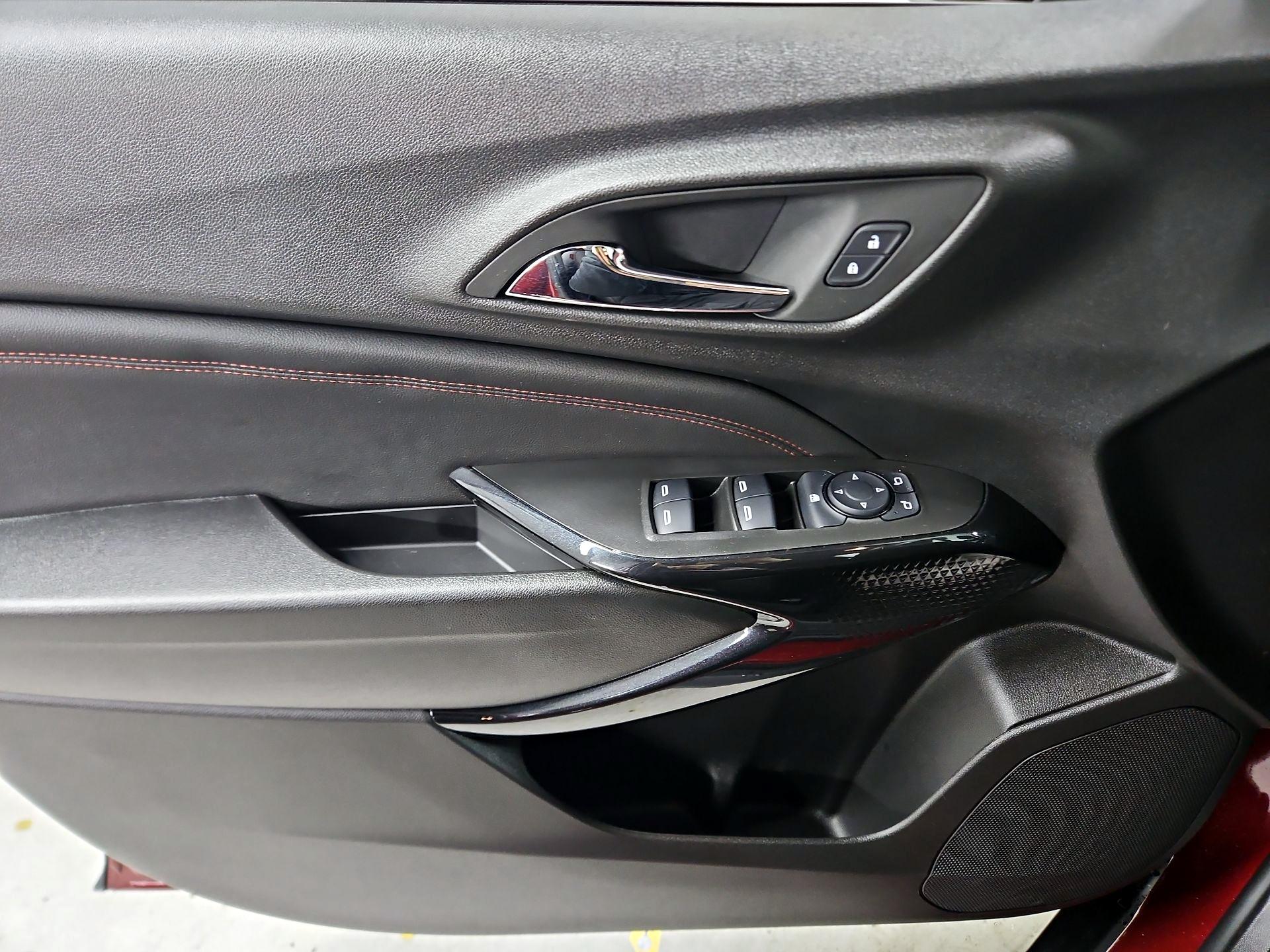 Thumbnail: 2025 Chevrolet Trax - 12