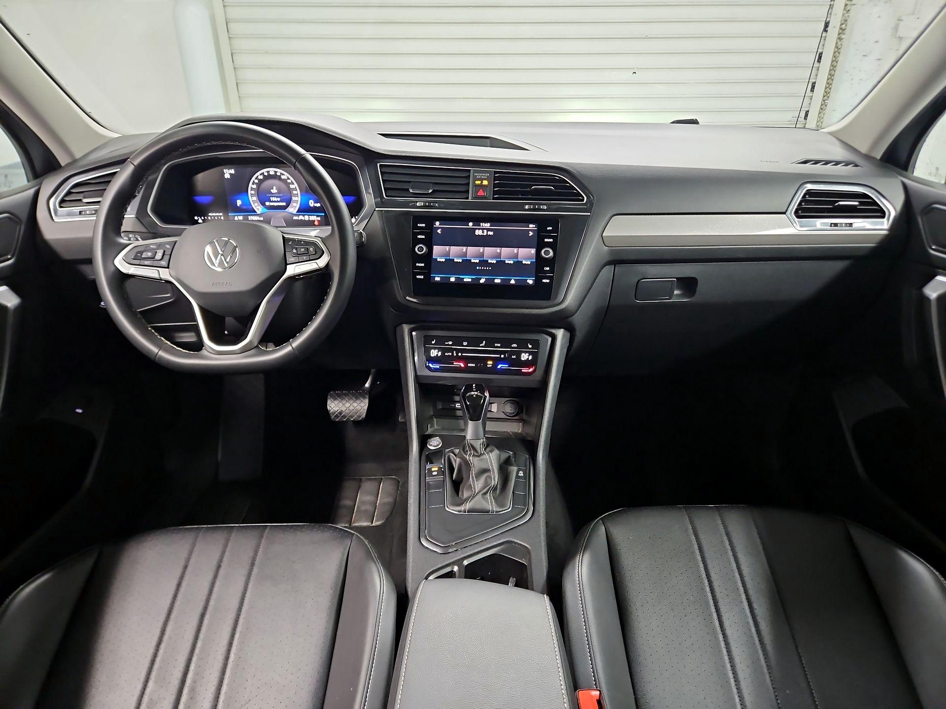 Thumbnail: 2024 Volkswagen Tiguan - 9