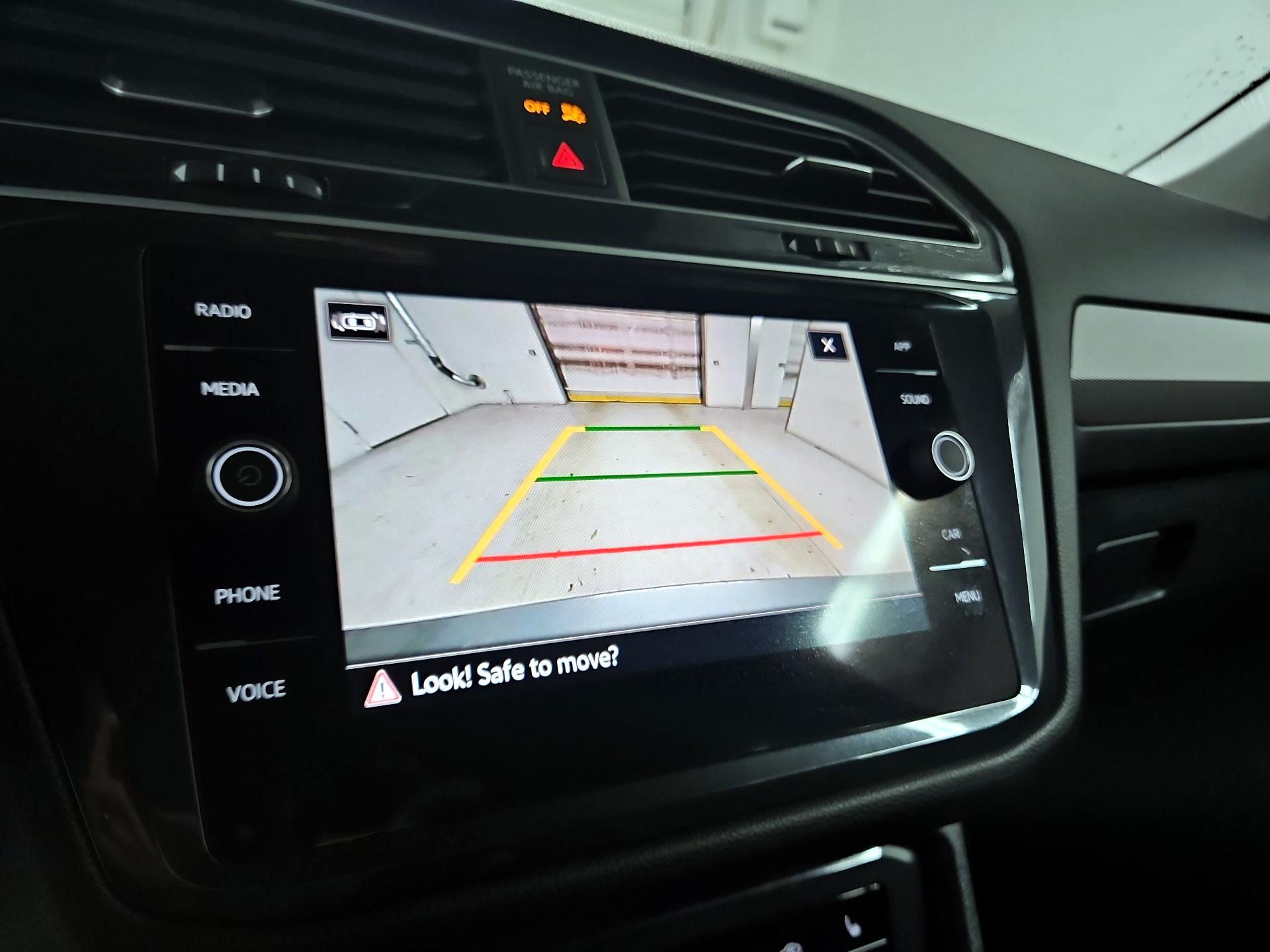 Thumbnail: 2024 Volkswagen Tiguan - 14