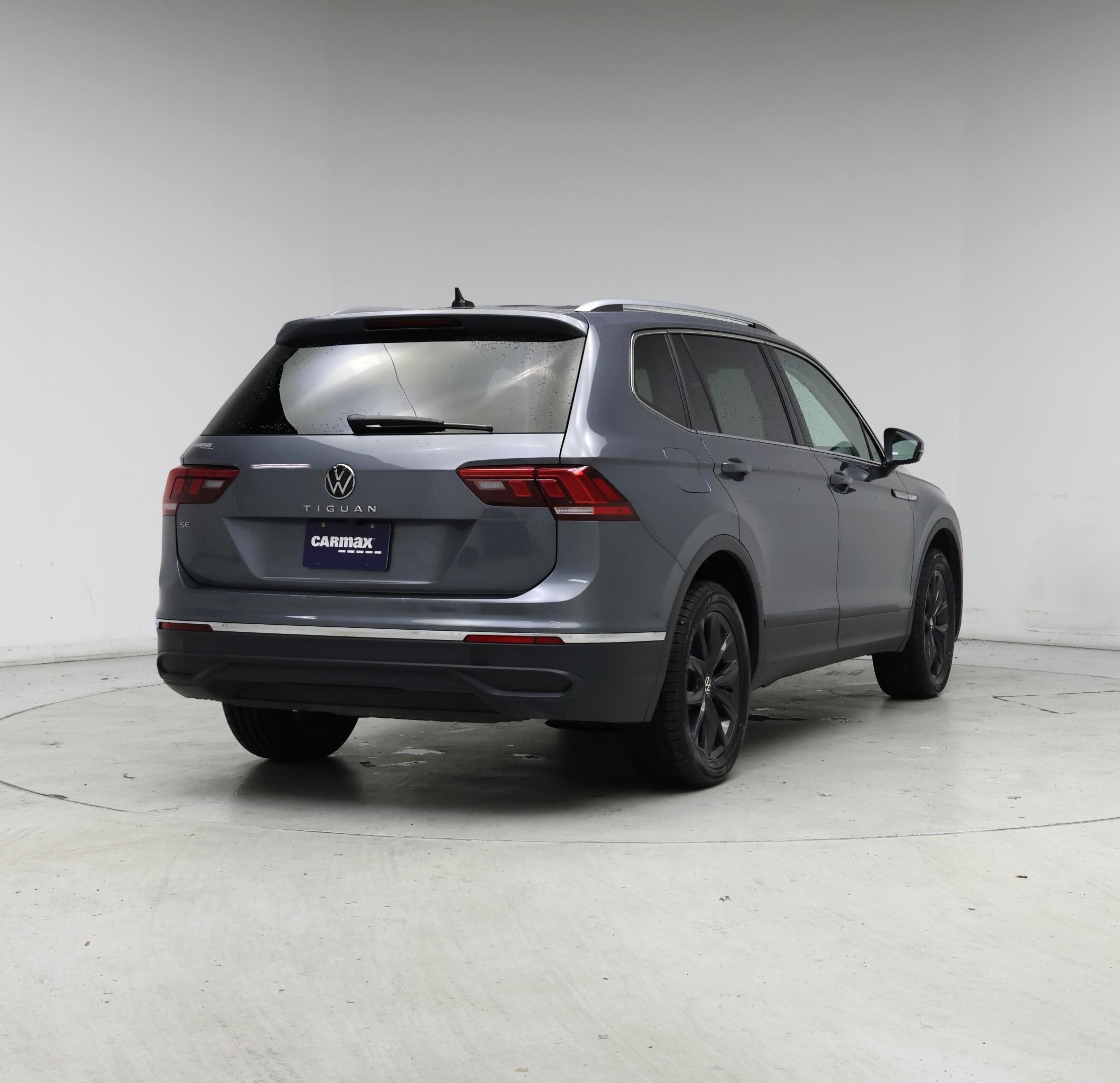 Thumbnail: 2024 Volkswagen Tiguan - 8