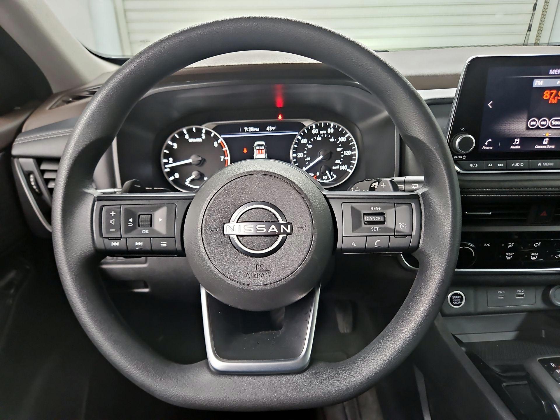 Thumbnail: 2023 Nissan Rogue - 10