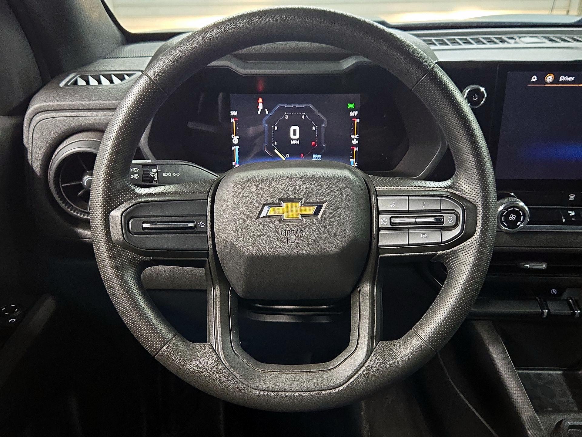 Thumbnail: 2023 Chevrolet Colorado - 10