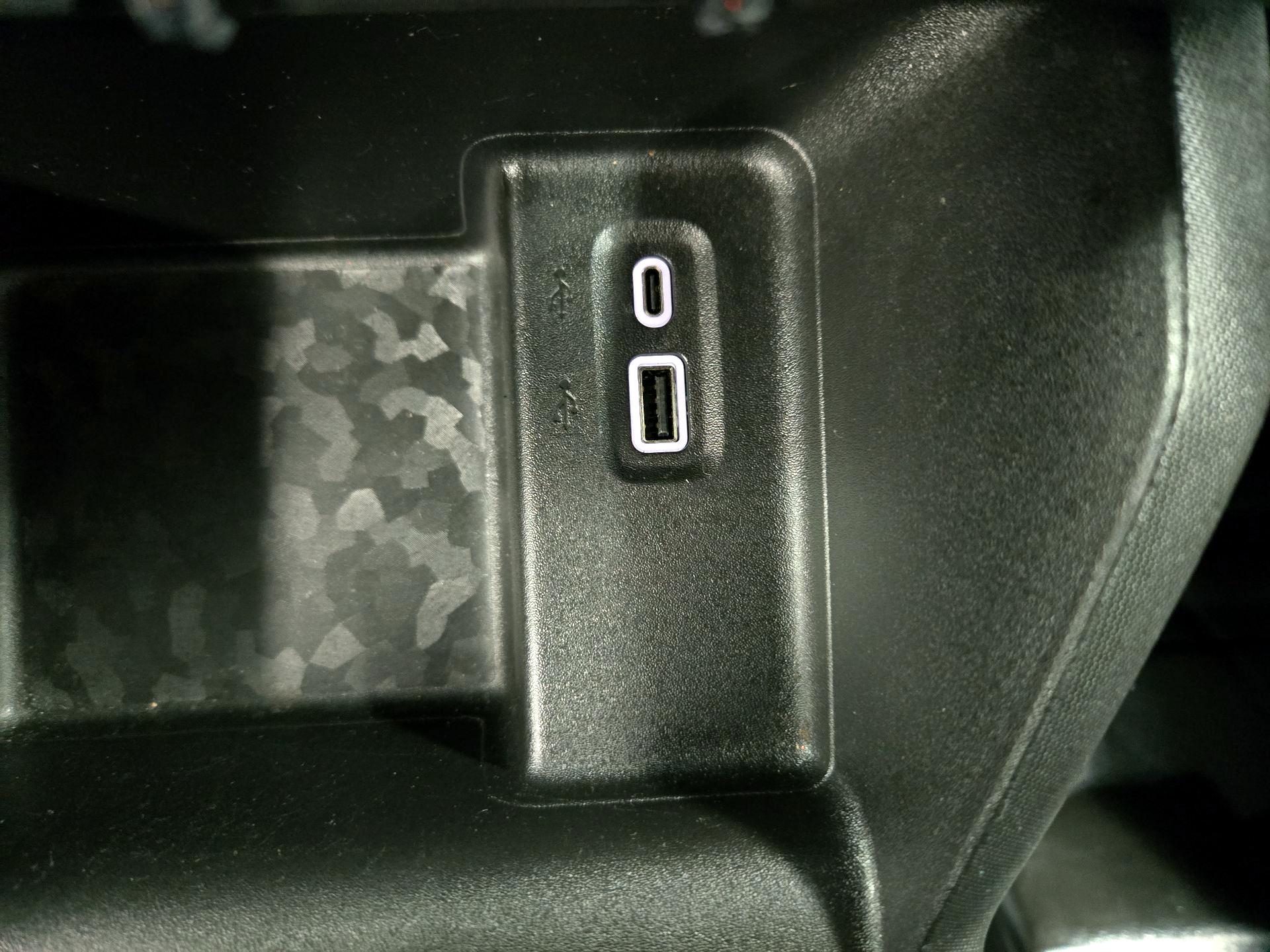 Thumbnail: 2023 Chevrolet Colorado - 18