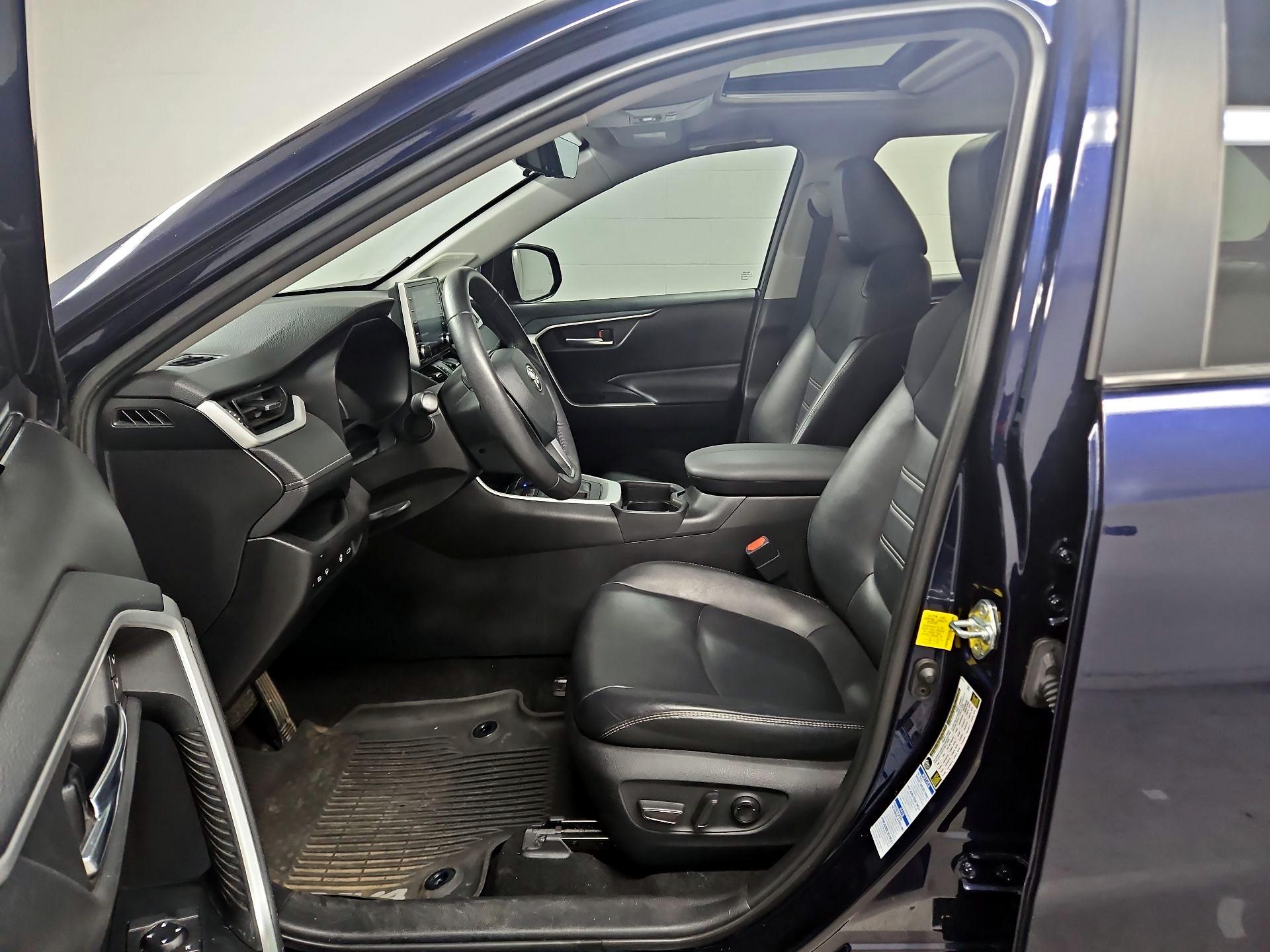 Thumbnail: 2021 Toyota RAV4 - 11