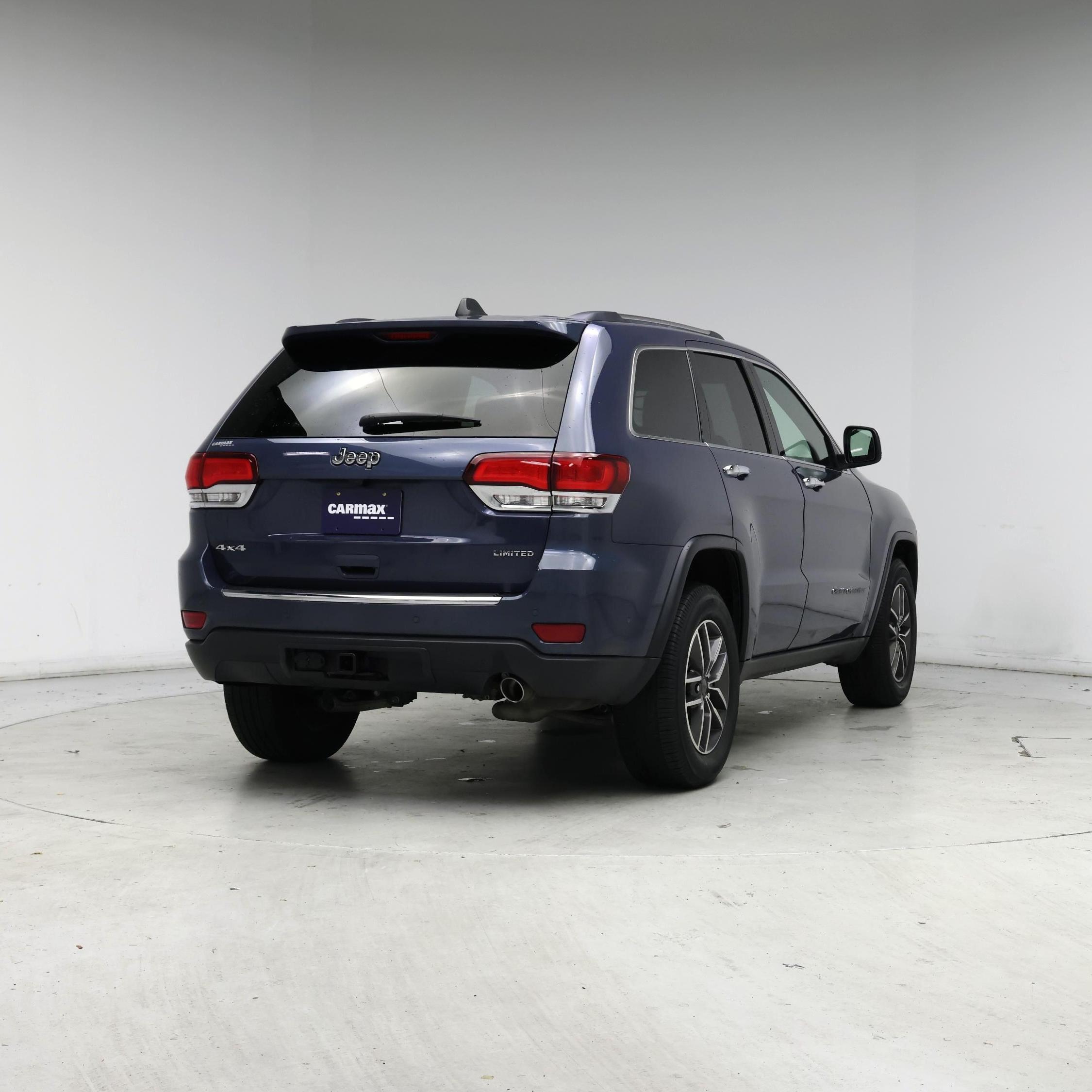 Thumbnail: 2020 Jeep Grand Cherokee - 8