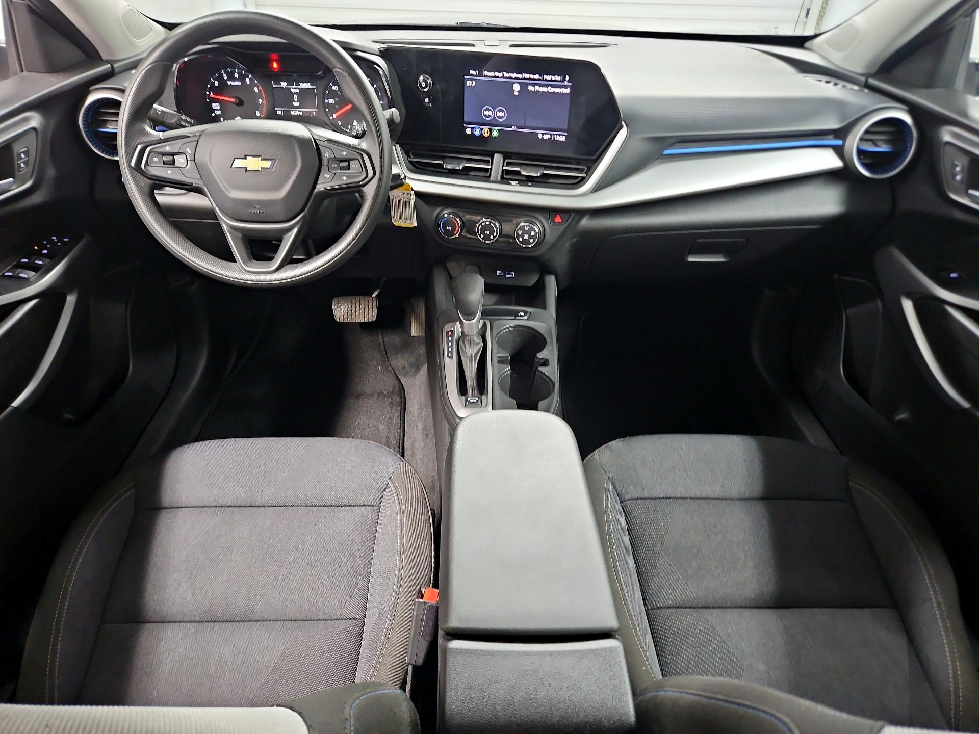 Thumbnail: 2024 Chevrolet Trax - 9