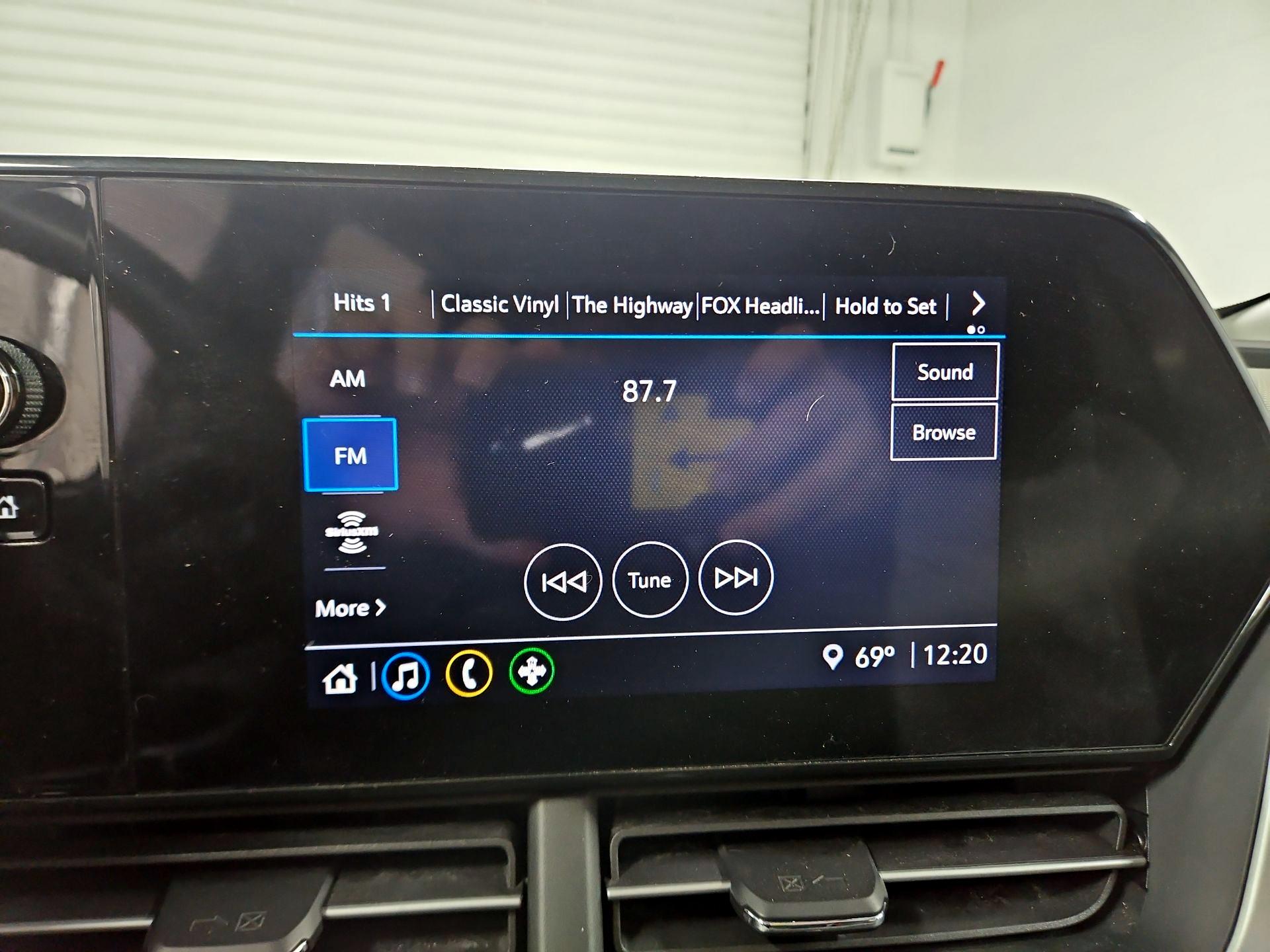 Thumbnail: 2024 Chevrolet Trax - 15