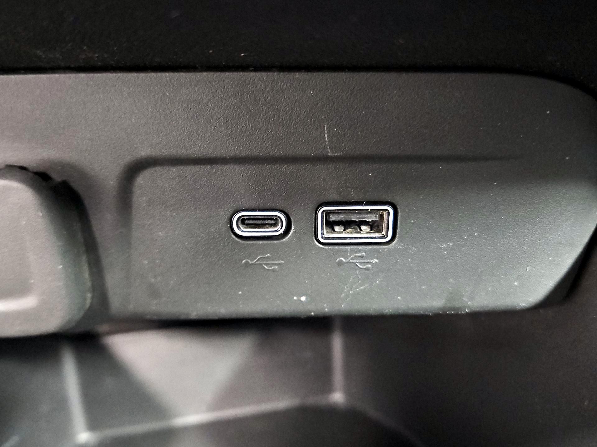 Thumbnail: 2024 Chevrolet Trax - 18