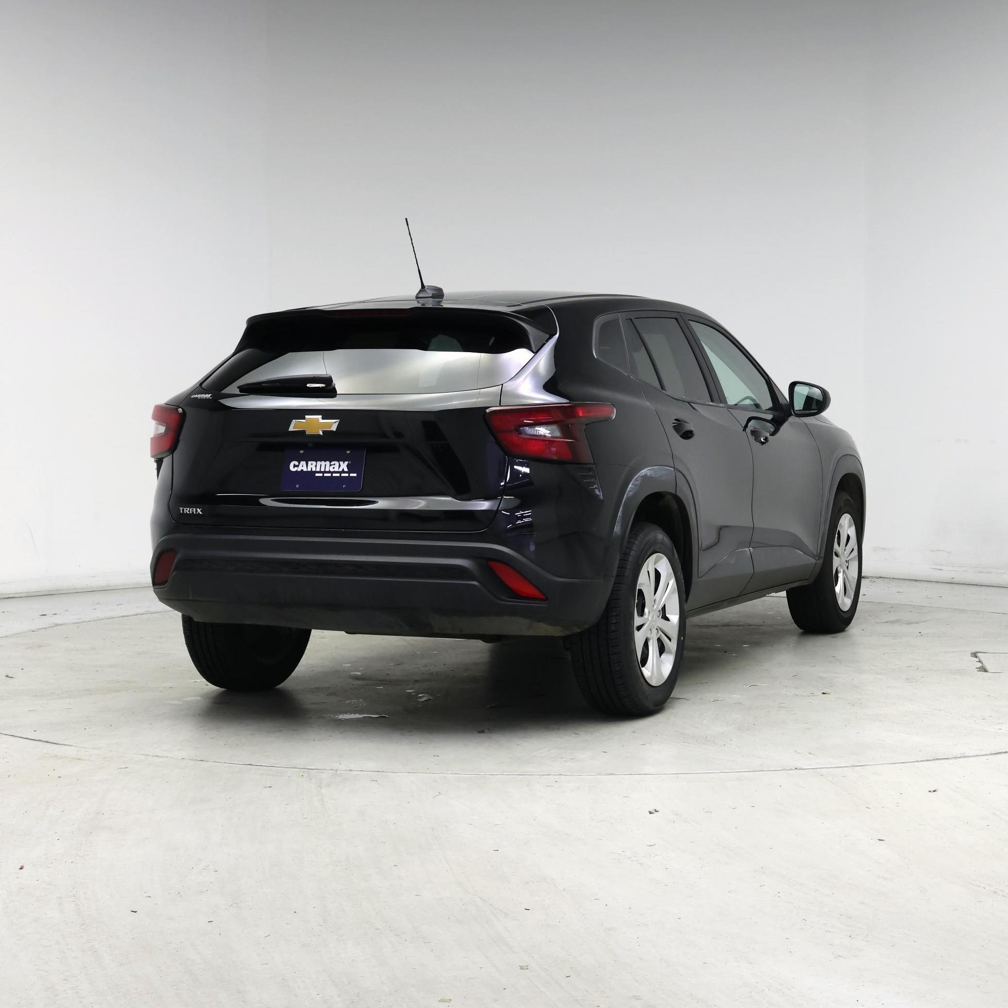 Thumbnail: 2024 Chevrolet Trax - 8