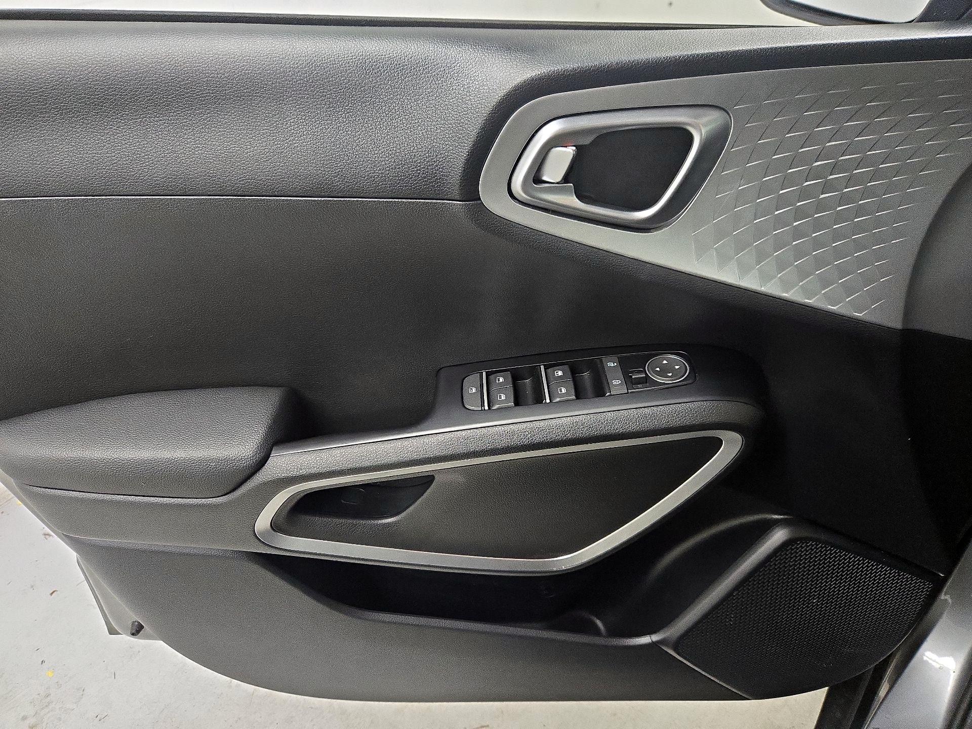 Thumbnail: 2024 Kia Soul - 12