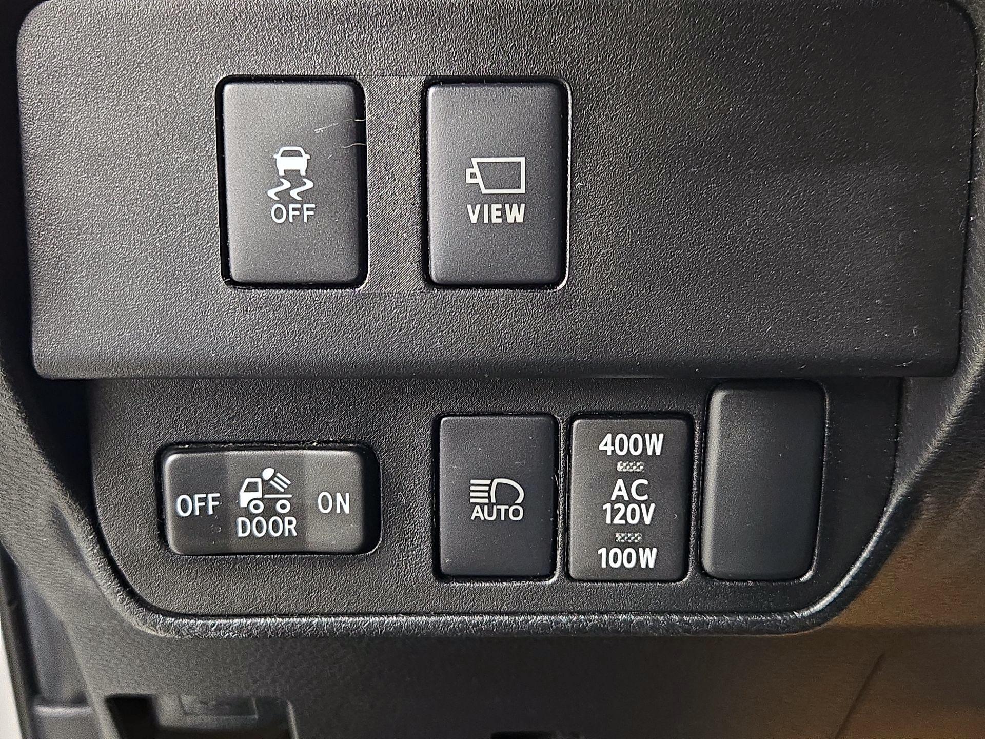 Thumbnail: 2023 Toyota Tacoma - 13