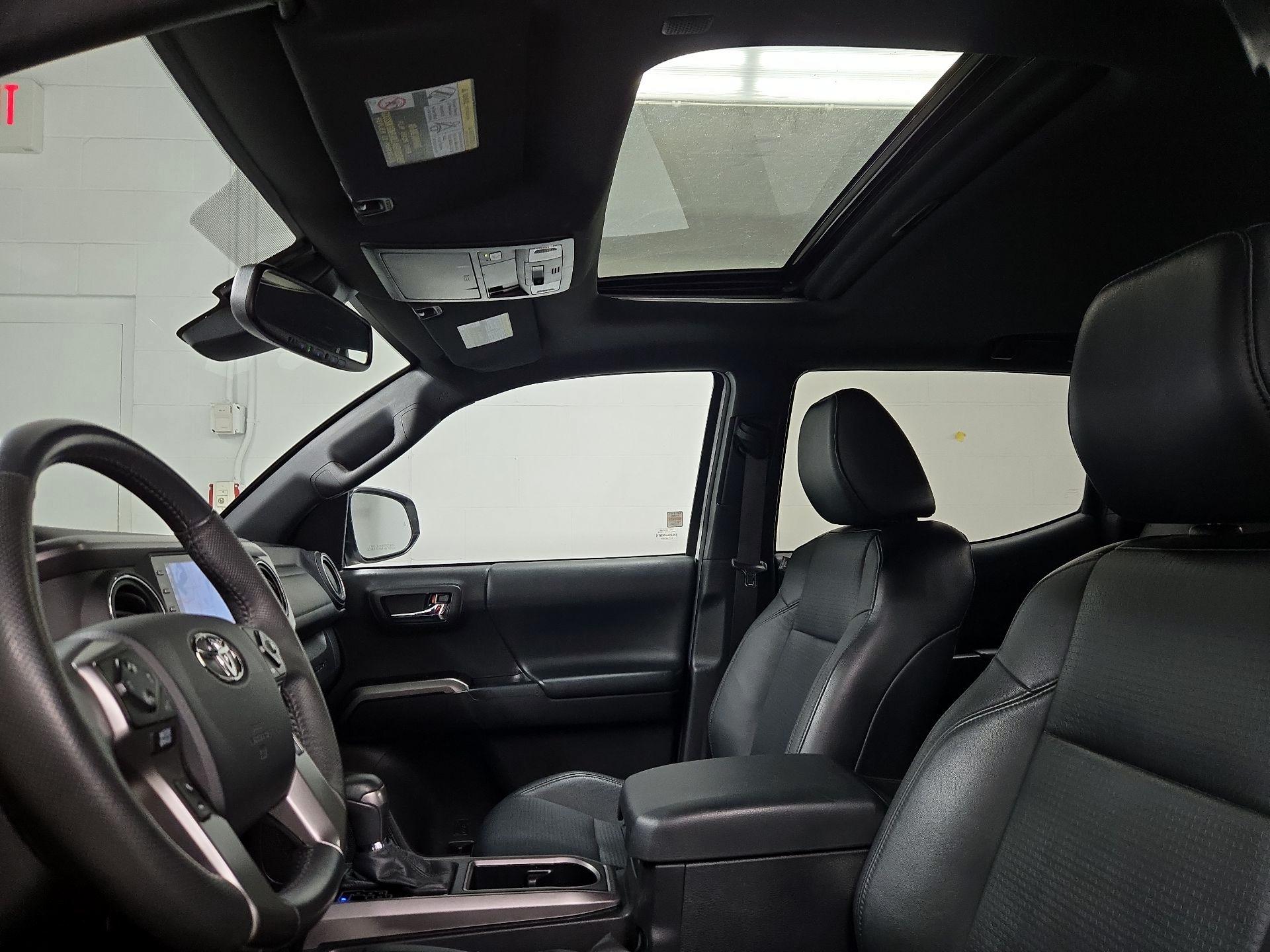 Thumbnail: 2023 Toyota Tacoma - 20