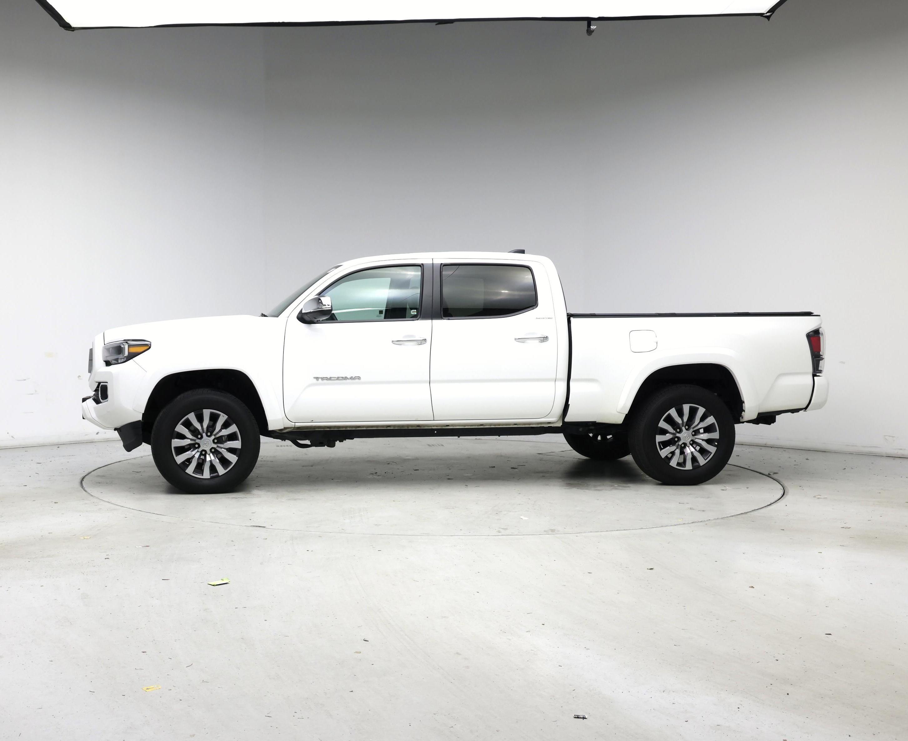 Thumbnail: 2023 Toyota Tacoma - 3