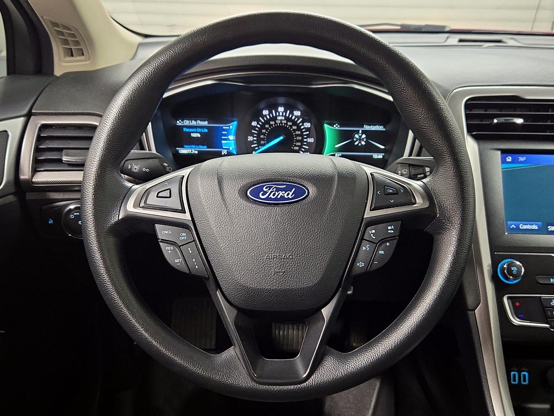 Thumbnail: 2020 Ford Fusion - 10