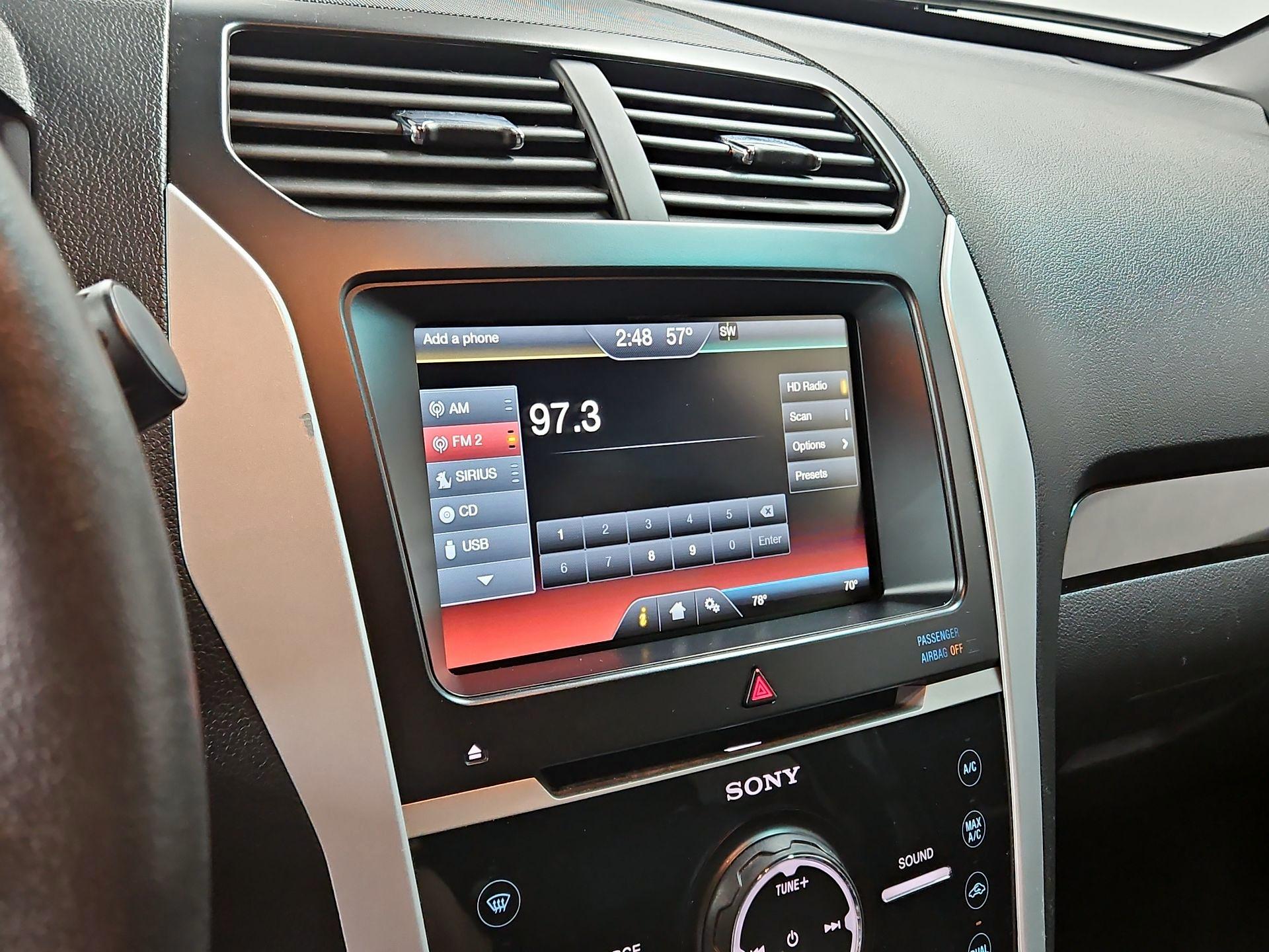 Thumbnail: 2015 Ford Explorer - 16