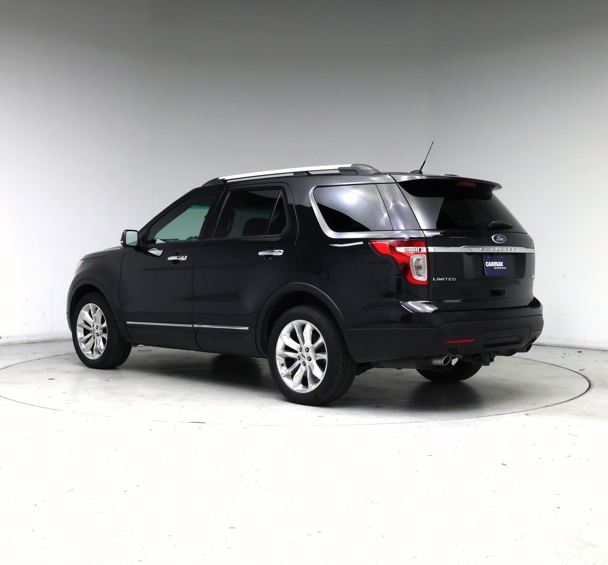 Thumbnail: 2015 Ford Explorer - 2