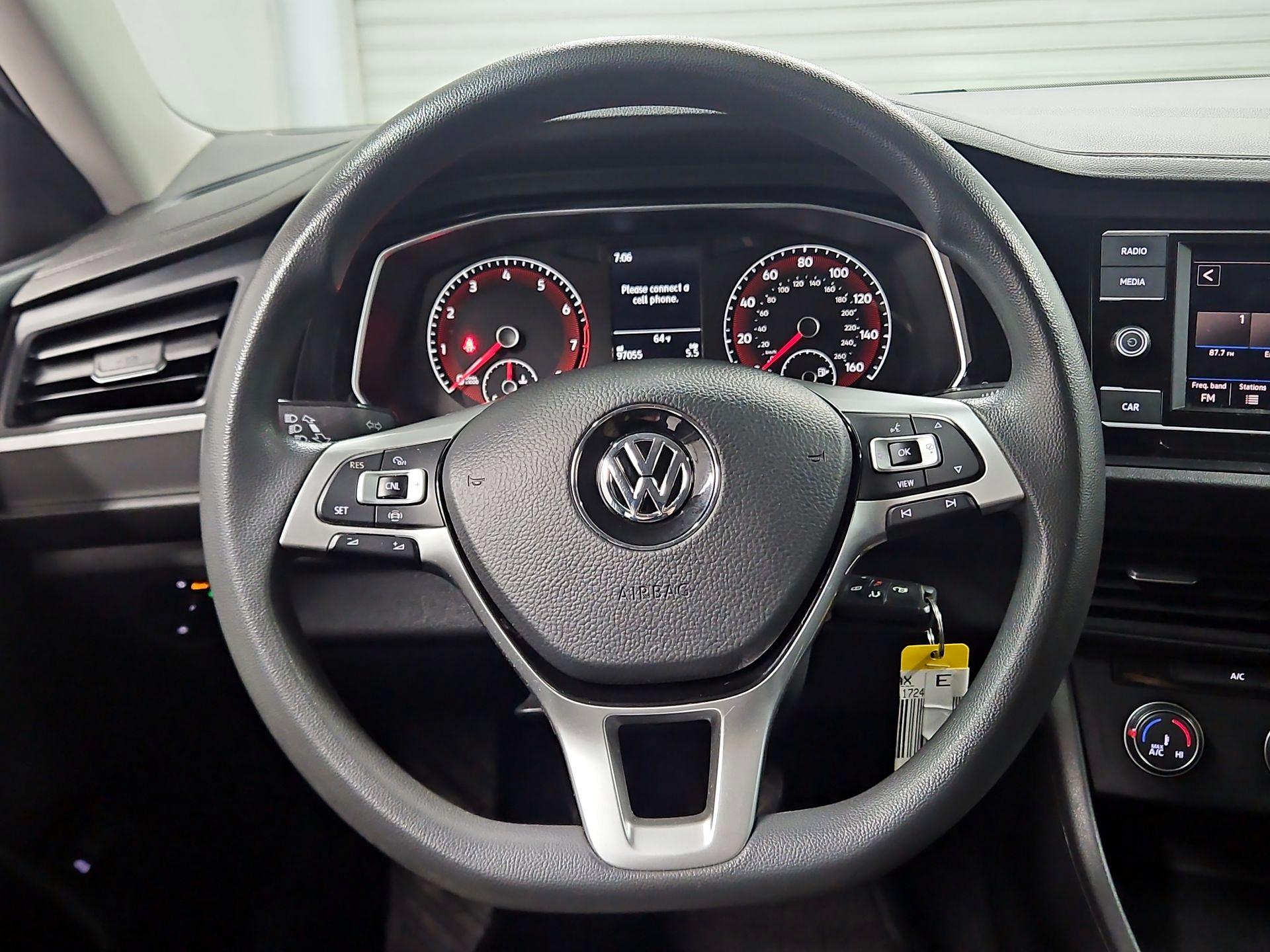 Thumbnail: 2019 Volkswagen Jetta - 10