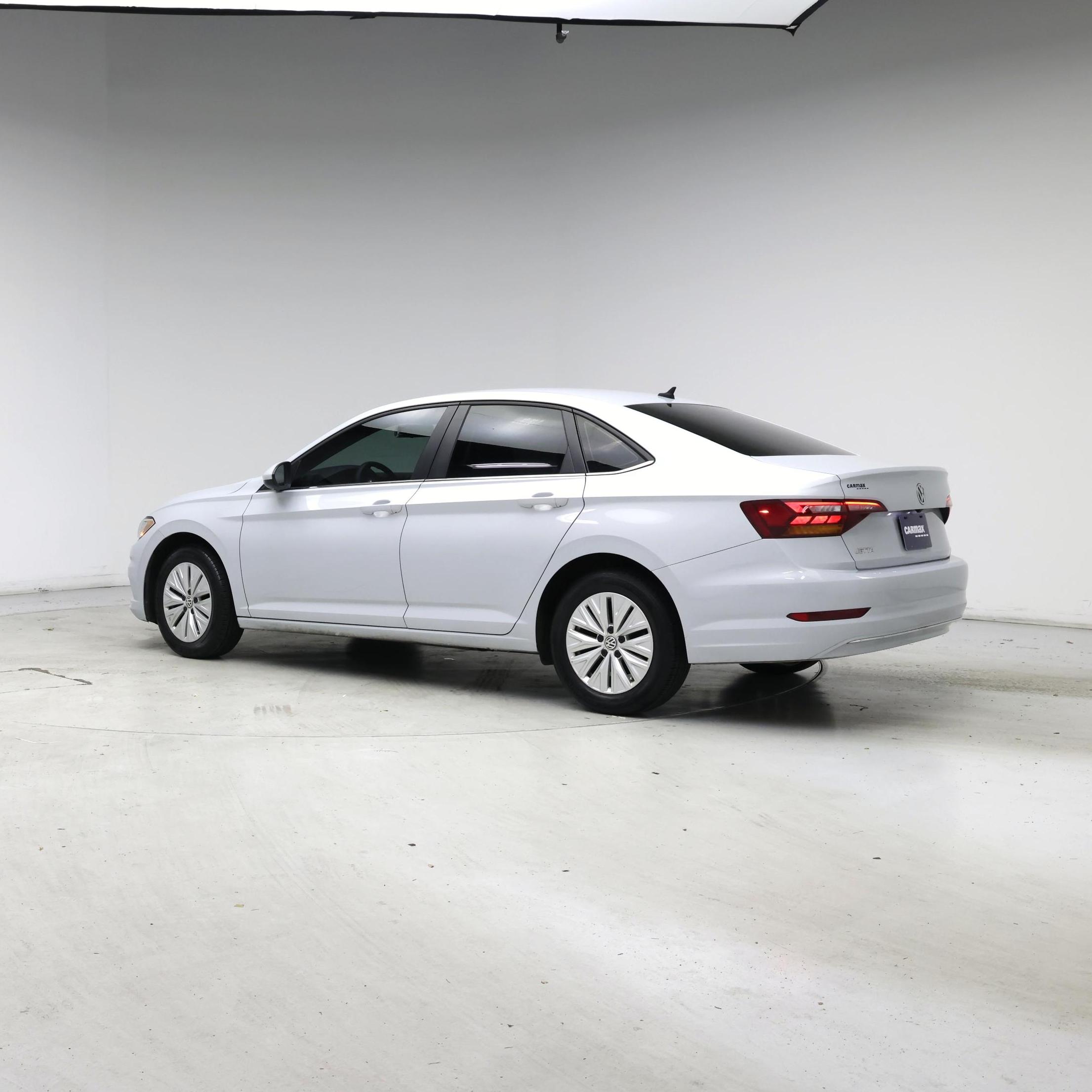 Thumbnail: 2019 Volkswagen Jetta - 2