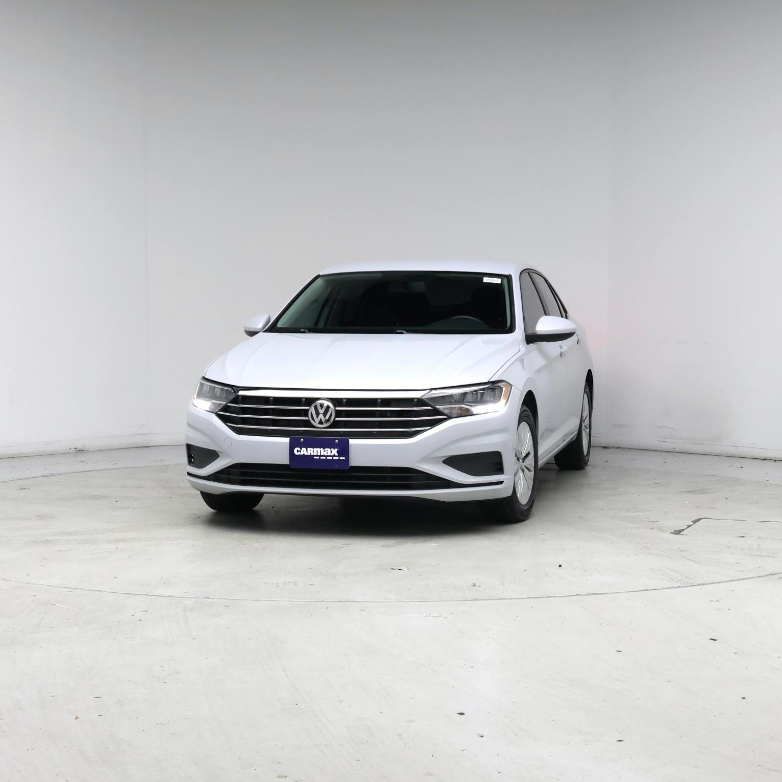 Thumbnail: 2019 Volkswagen Jetta - 4