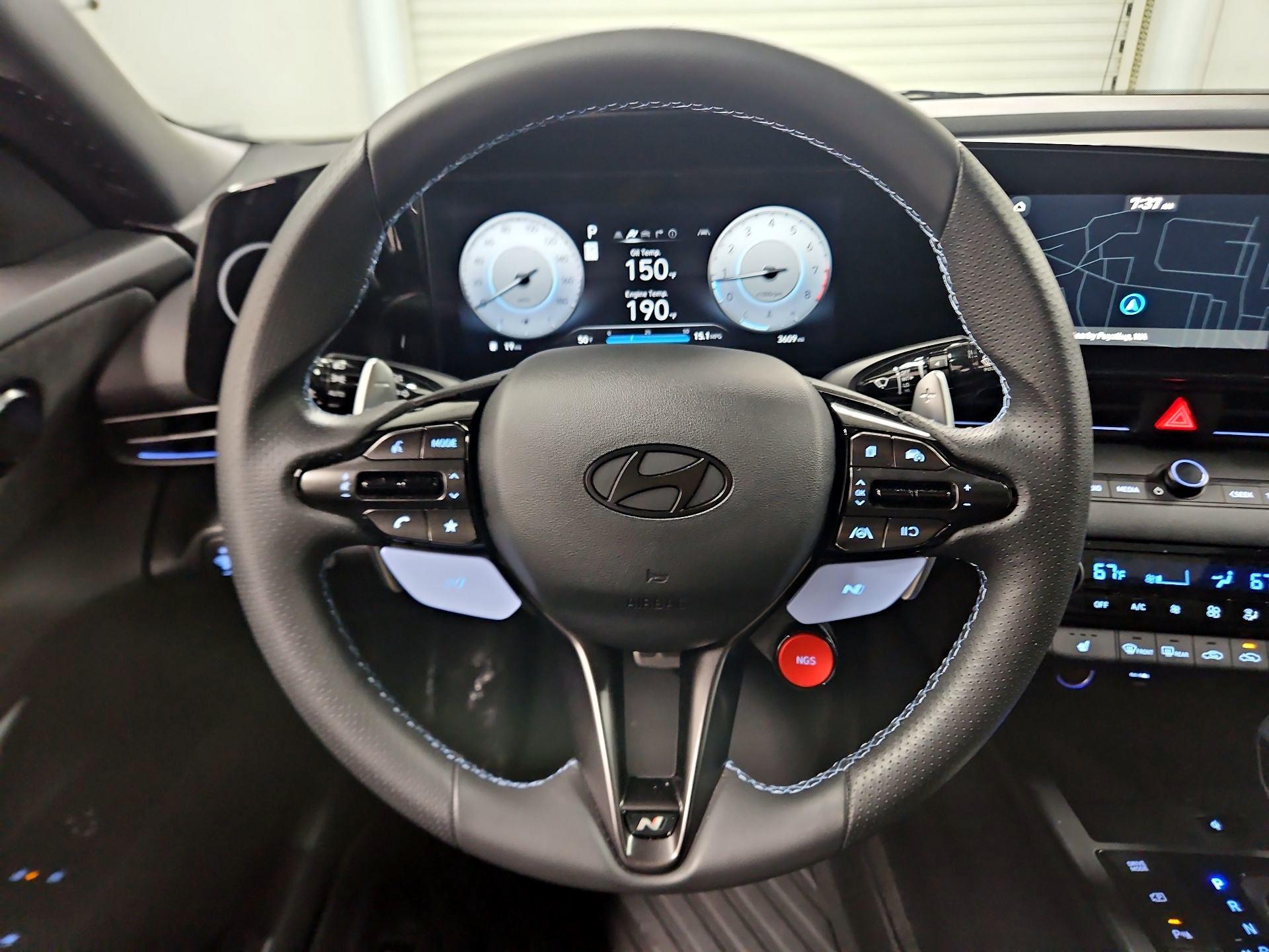 Thumbnail: 2025 Hyundai Elantra - 10